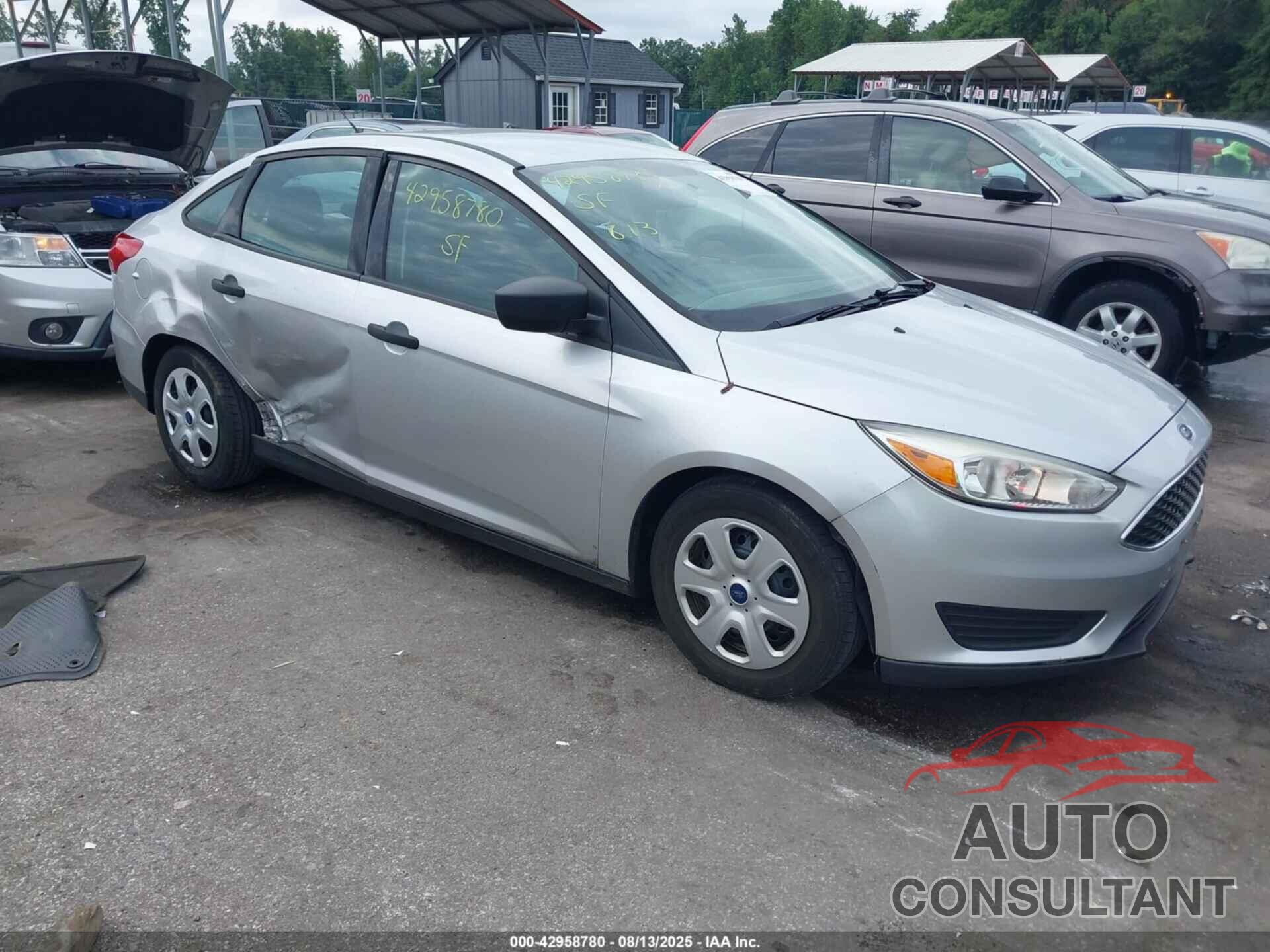 FORD FOCUS 2017 - 1FADP3E21HL275286