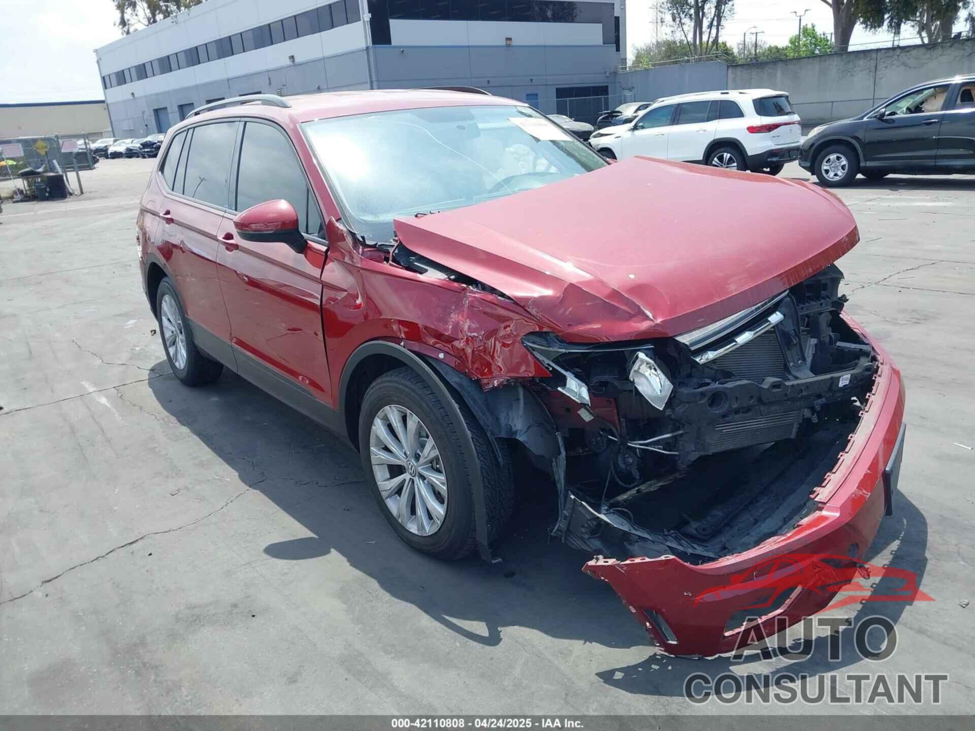 VOLKSWAGEN TIGUAN 2018 - 3VV1B7AX3JM128705