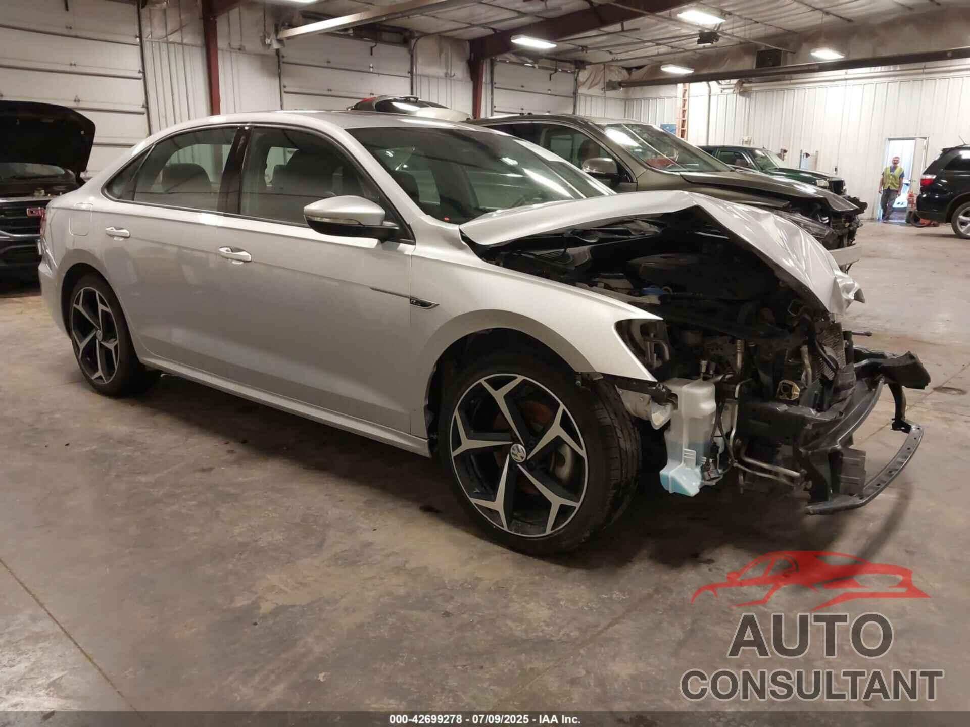 VOLKSWAGEN PASSAT 2021 - 1VWMA7A37MC001227