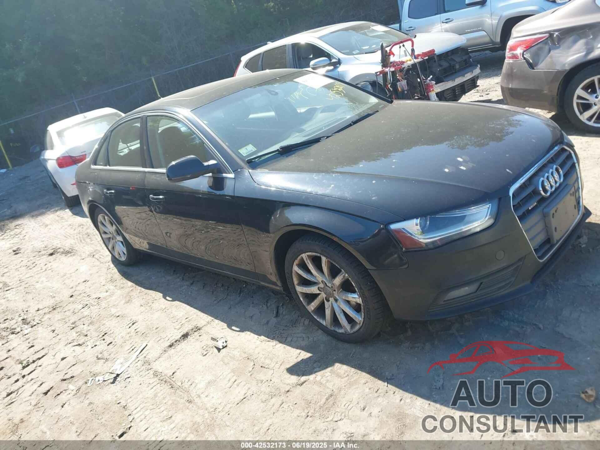 AUDI A8 L 2011 - WAURVAFD4BN019033