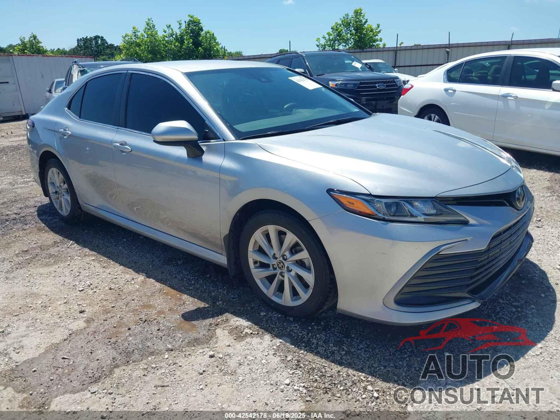 TOYOTA CAMRY 2023 - 4T1C11AK9PU095446