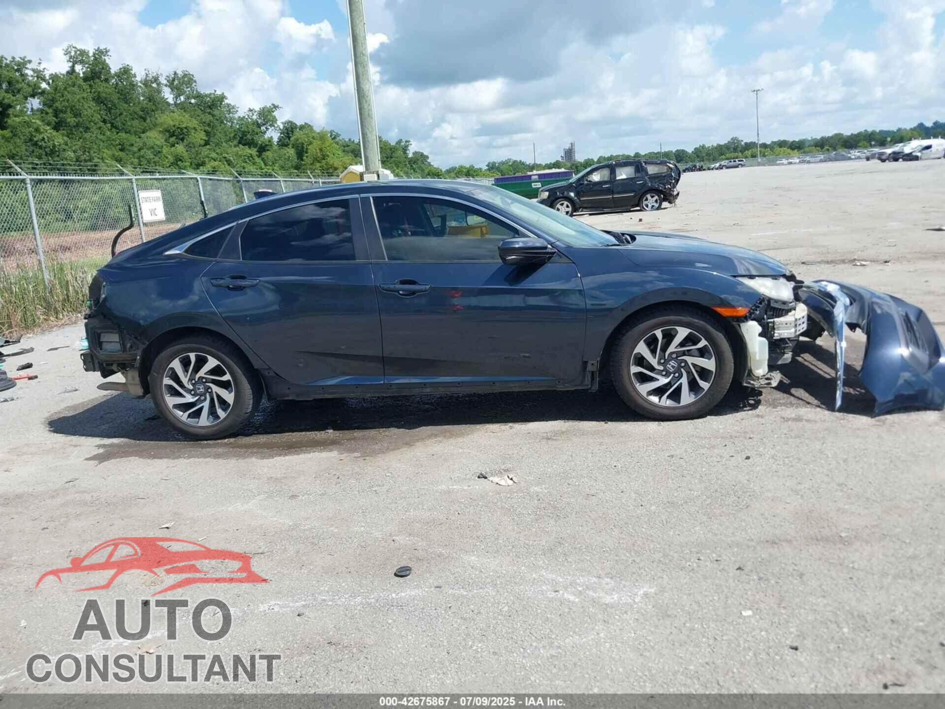 HONDA CIVIC 2017 - 2HGFC2F76HH572121