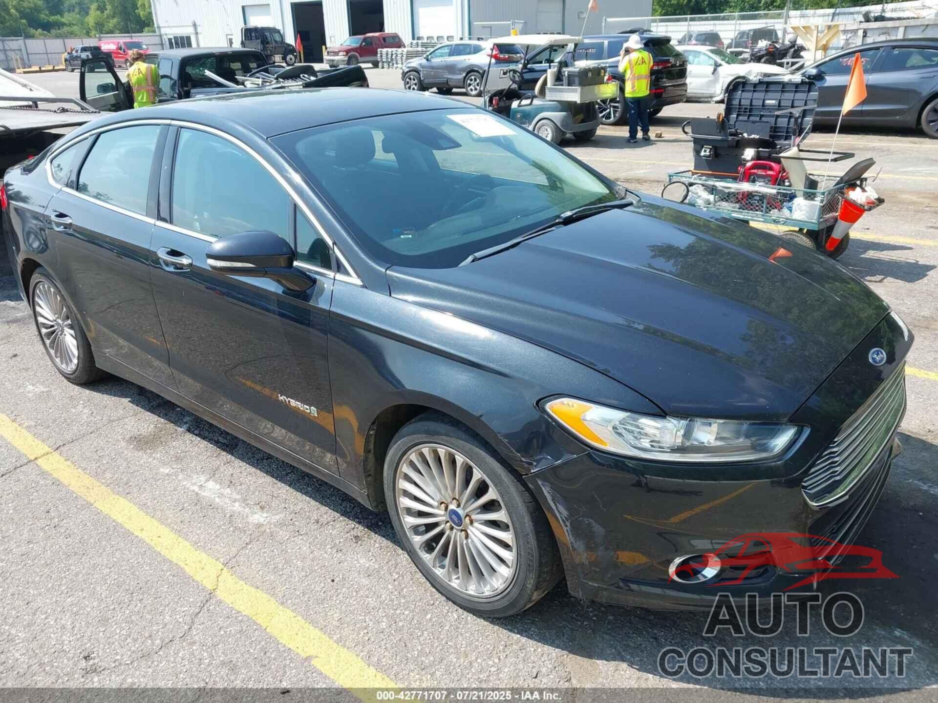 FORD FUSION HYBRID 2013 - 3FA6P0RU5DR322818