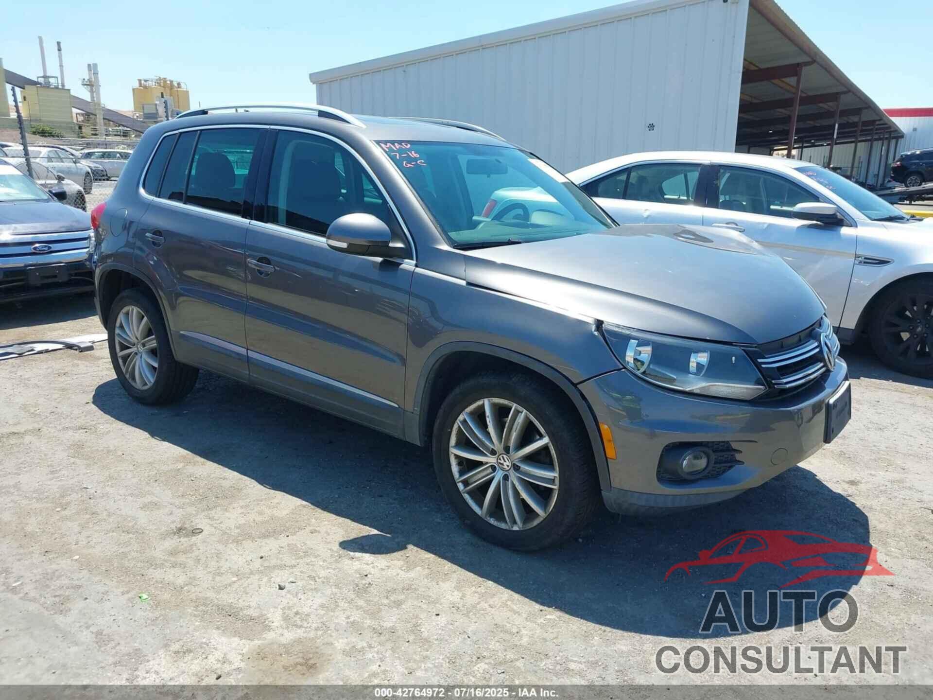 VOLKSWAGEN TIGUAN 2013 - WVGBV3AX6DW604612