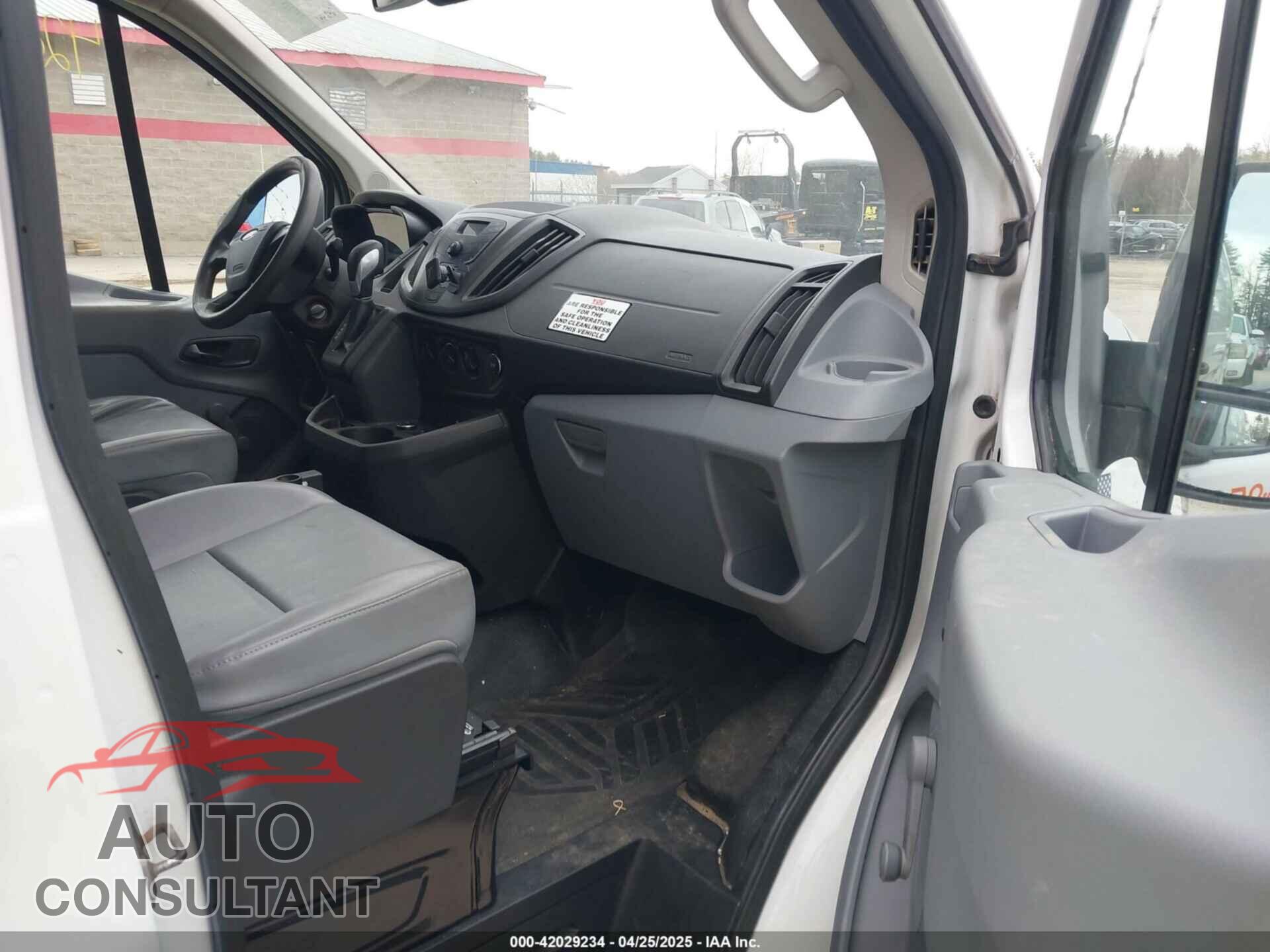 FORD TRANSIT-150 2016 - 1FTYE1YM0GKB19151