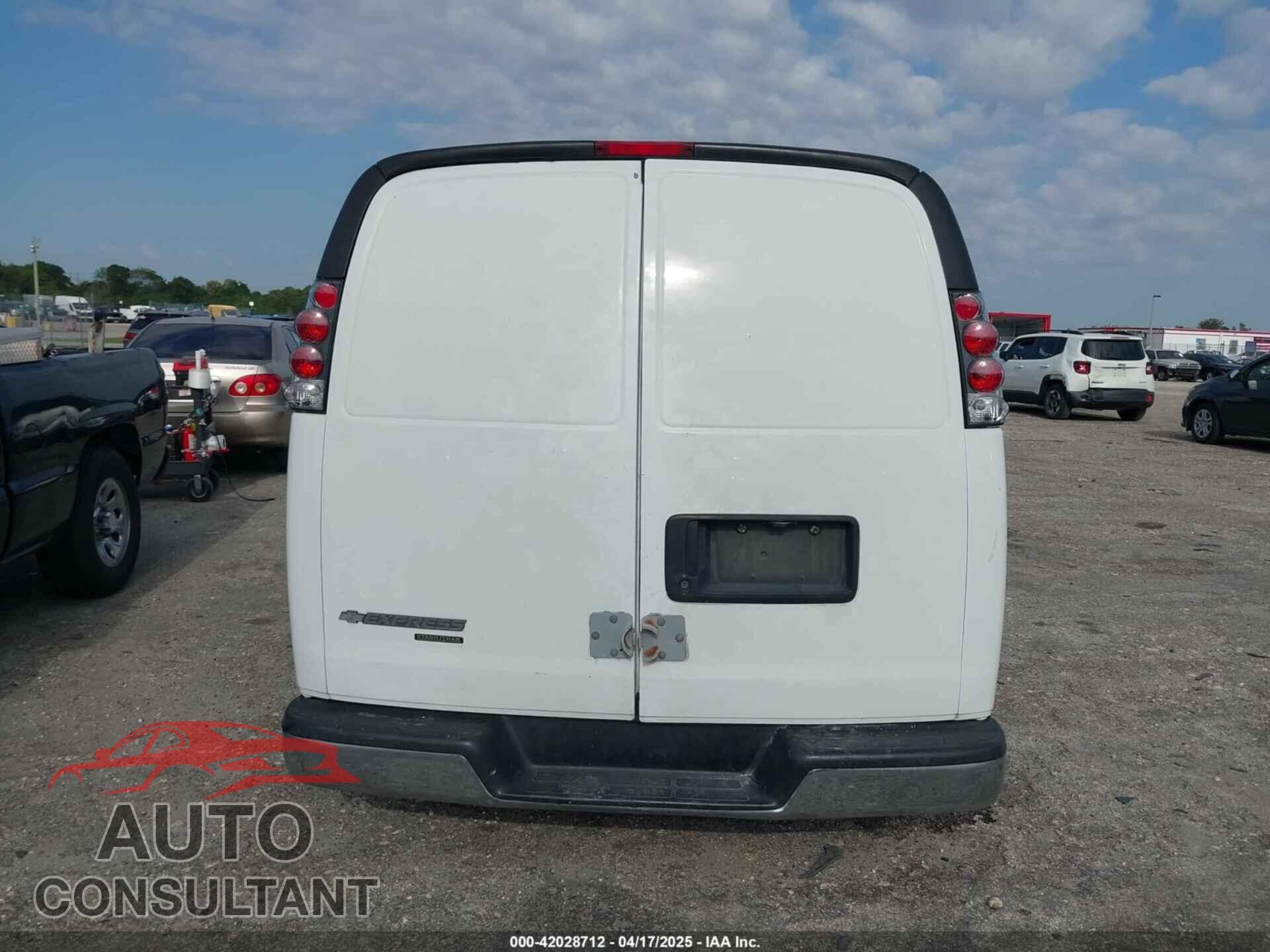 CHEVROLET EXPRESS 1500 2014 - 1GCSGAFX2E1121841