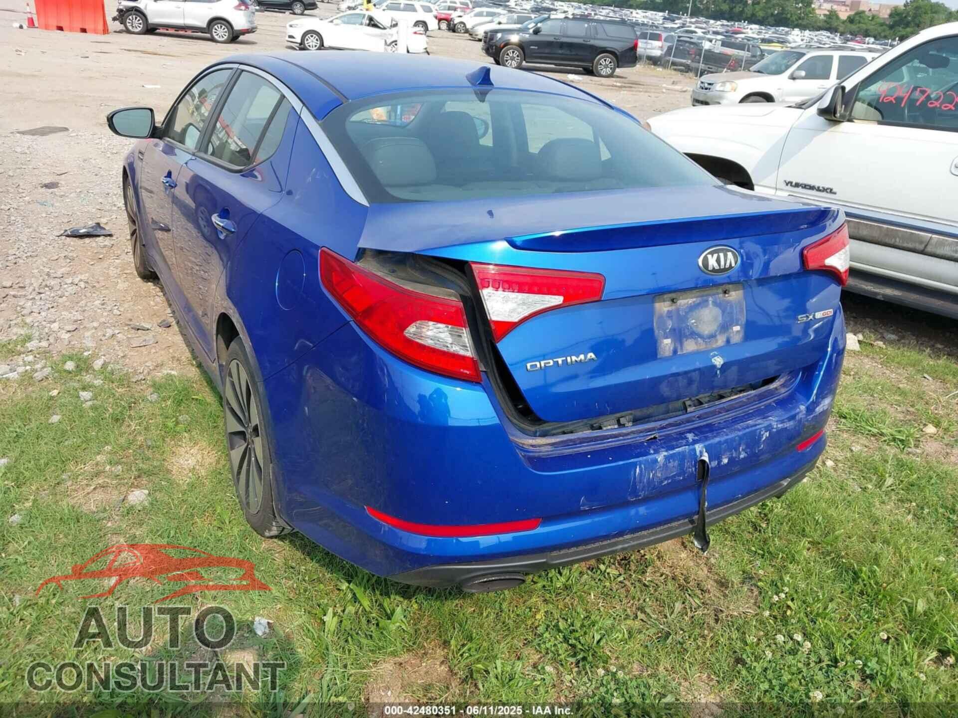KIA OPTIMA 2013 - 5XXGR4A62DG092005