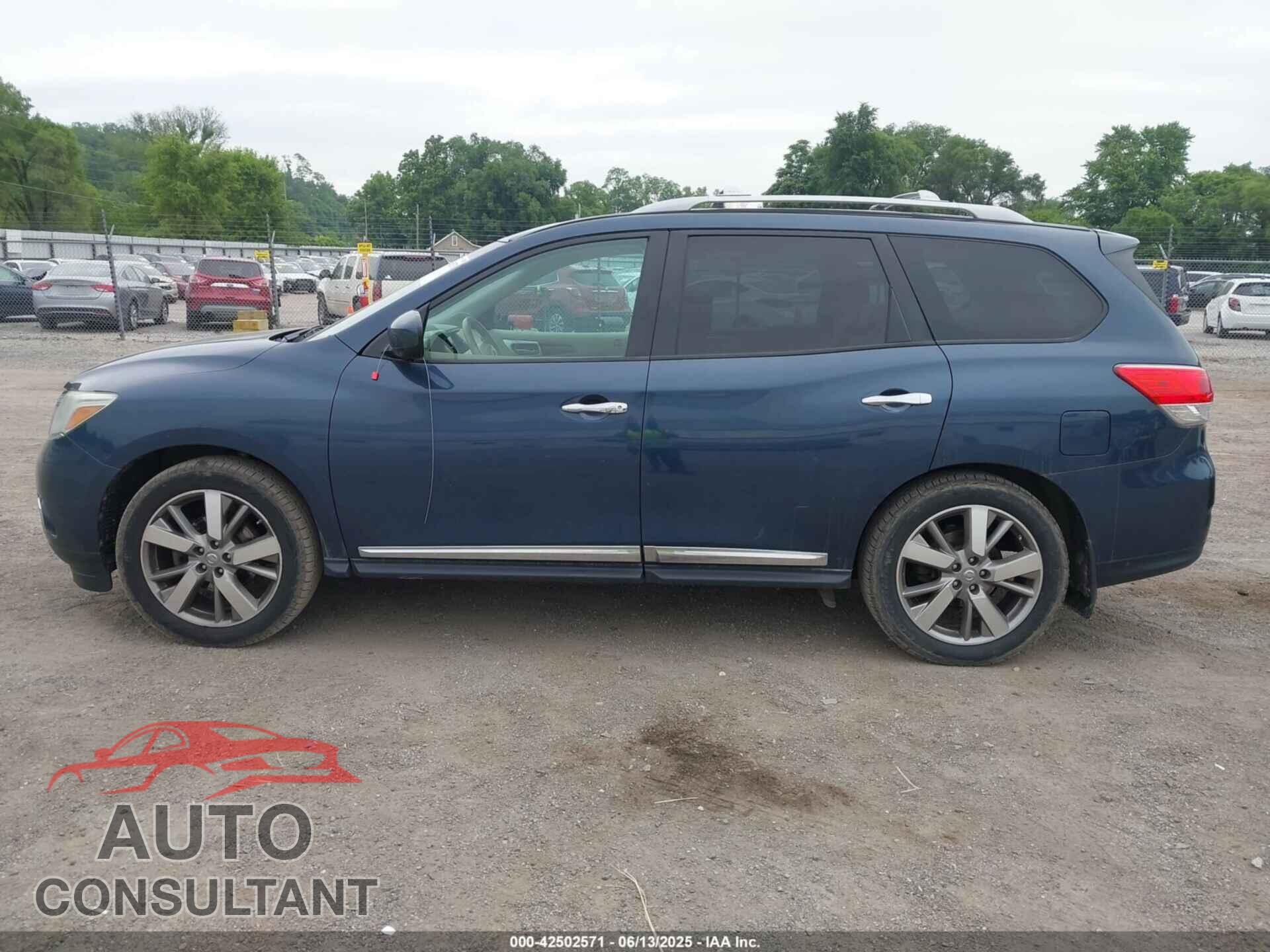NISSAN PATHFINDER 2013 - 5N1AR2MM2DC673343