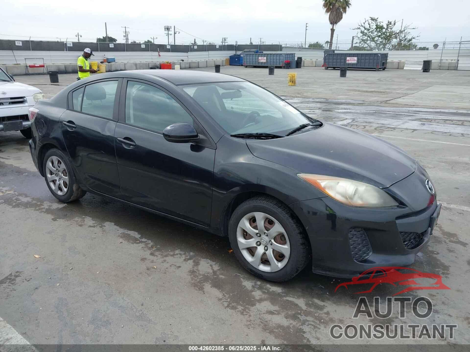MAZDA MAZDA3 2012 - JM1BL1UG1C1524804