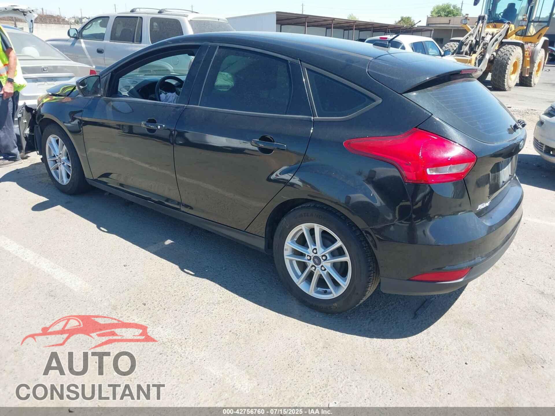 FORD FOCUS 2015 - 1FADP3K21FL224615