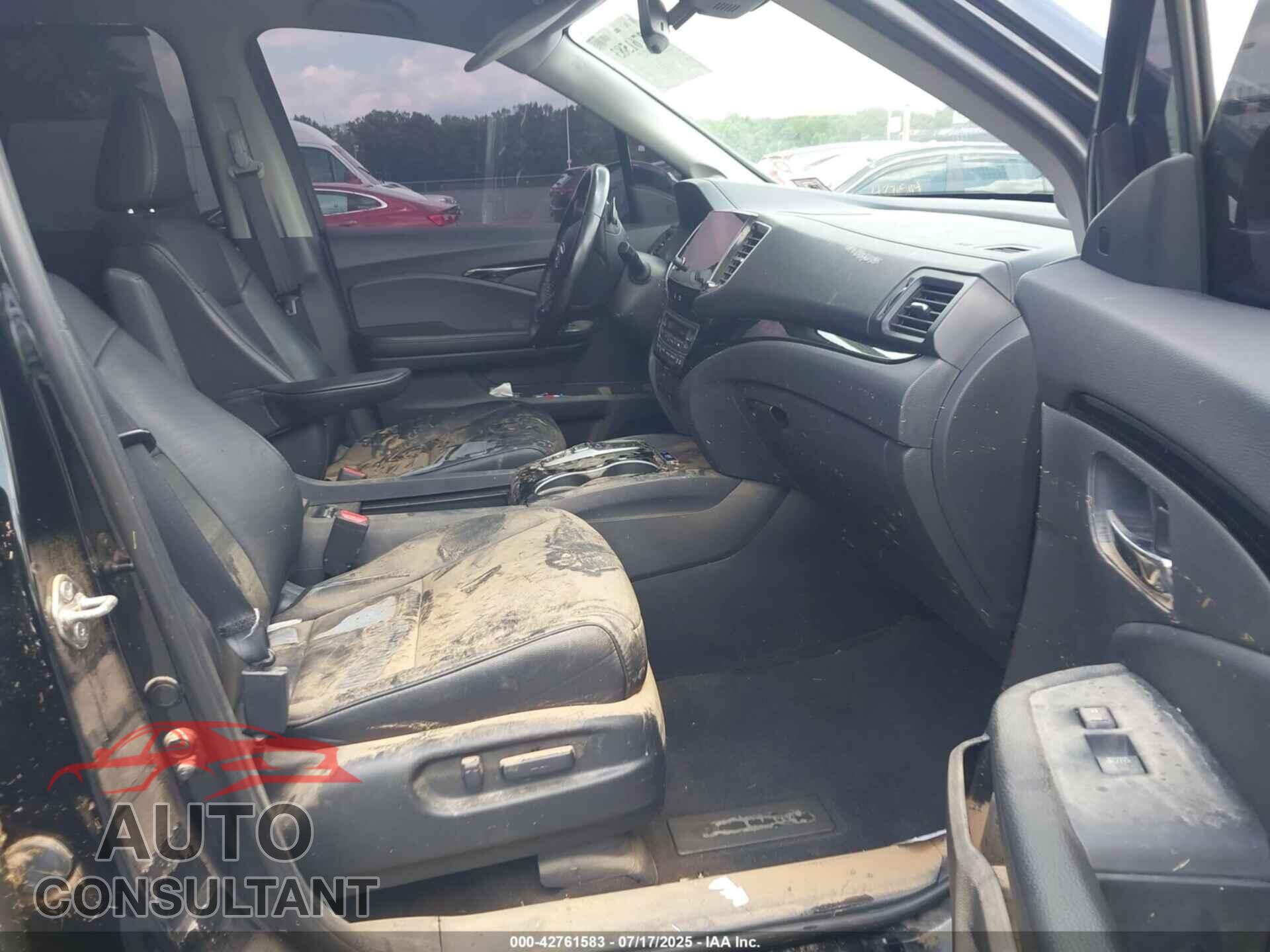 HONDA PILOT 2019 - 5FNYF6H90KB092917