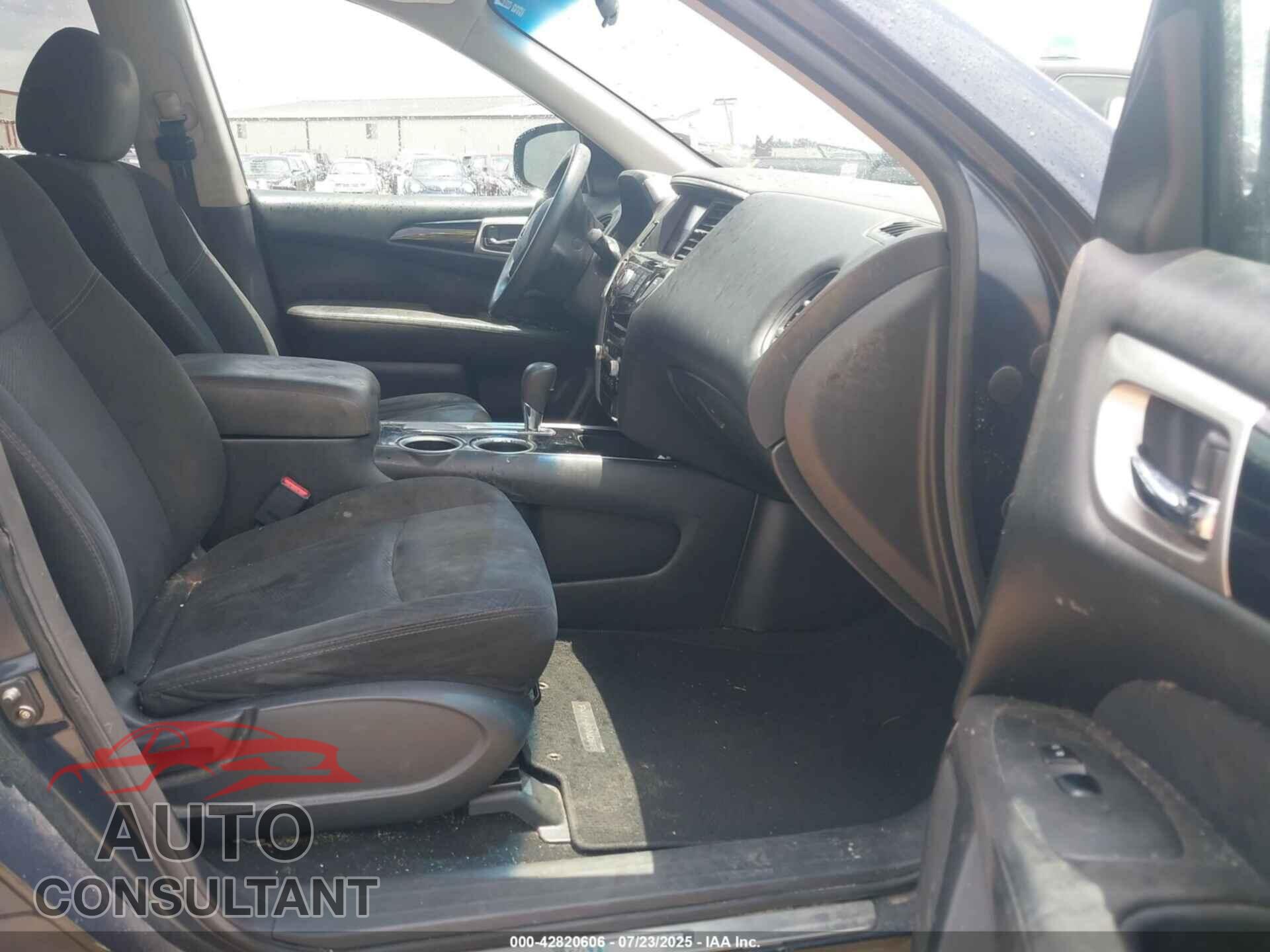 NISSAN PATHFINDER 2014 - 5N1AR2MN0EC630677