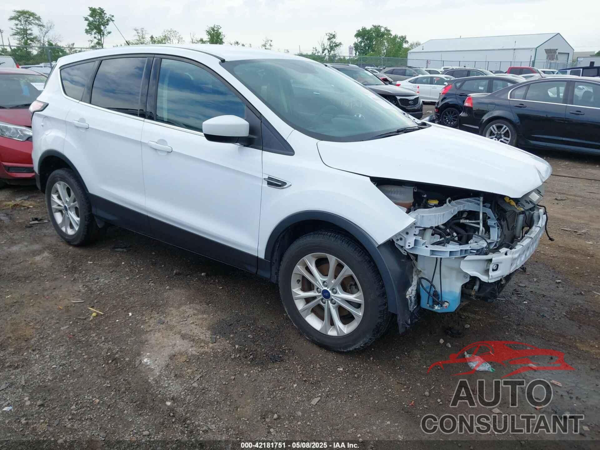 FORD ESCAPE 2017 - 1FMCU0GD8HUE39991