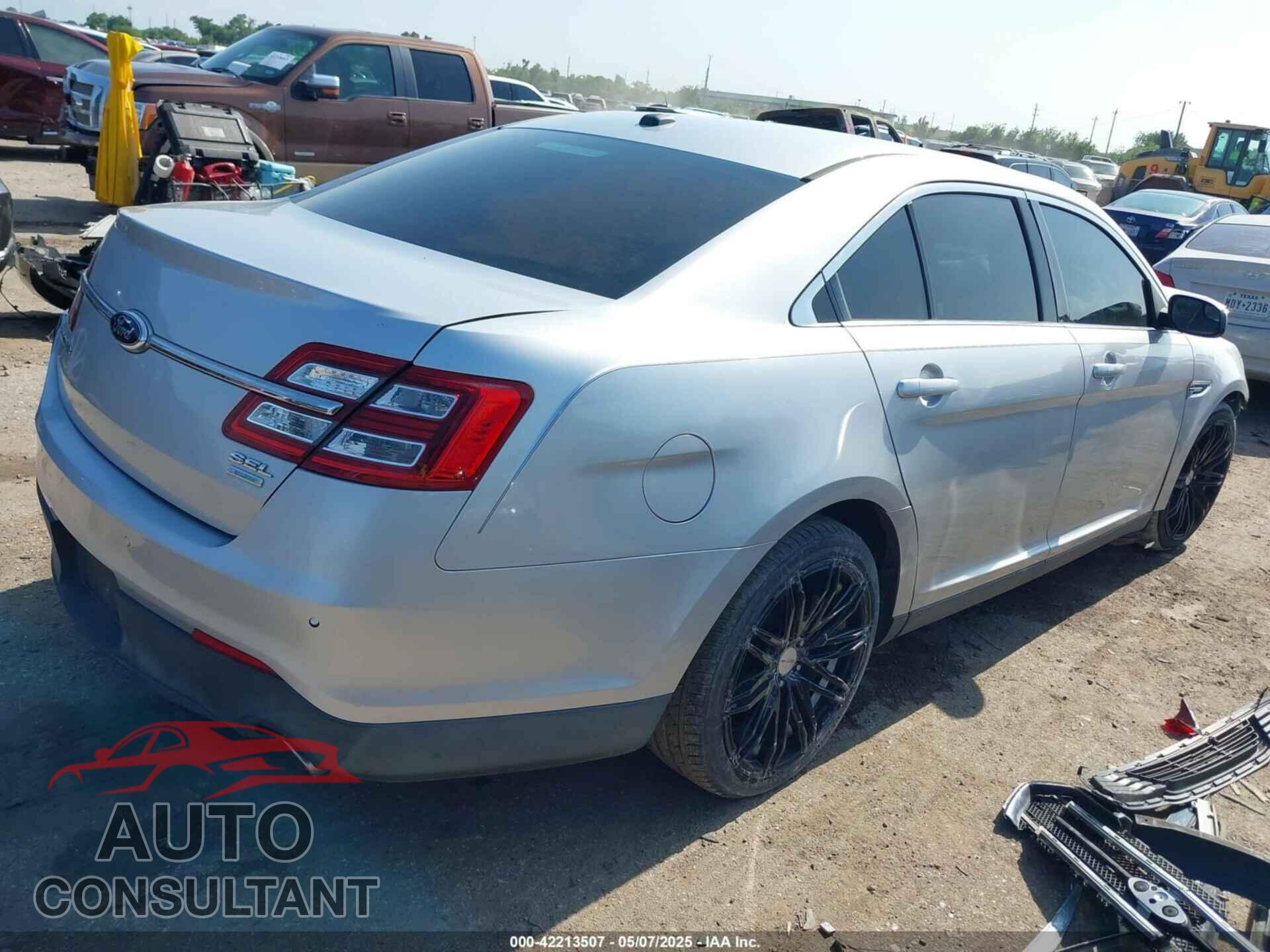 FORD TAURUS 2013 - 1FAHP2E97DG148845