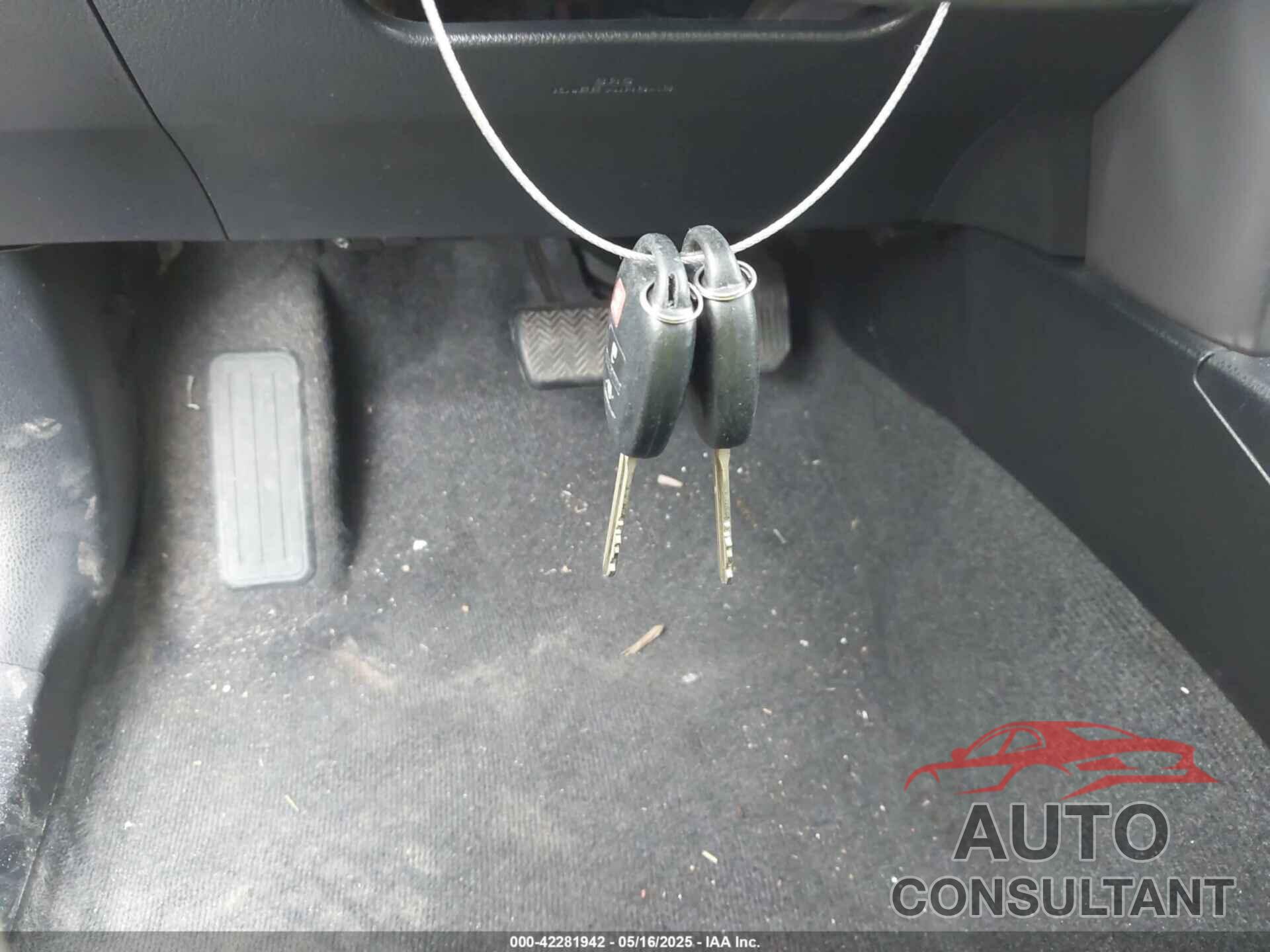 TOYOTA RAV4 2016 - JTMZFREVXGJ072715