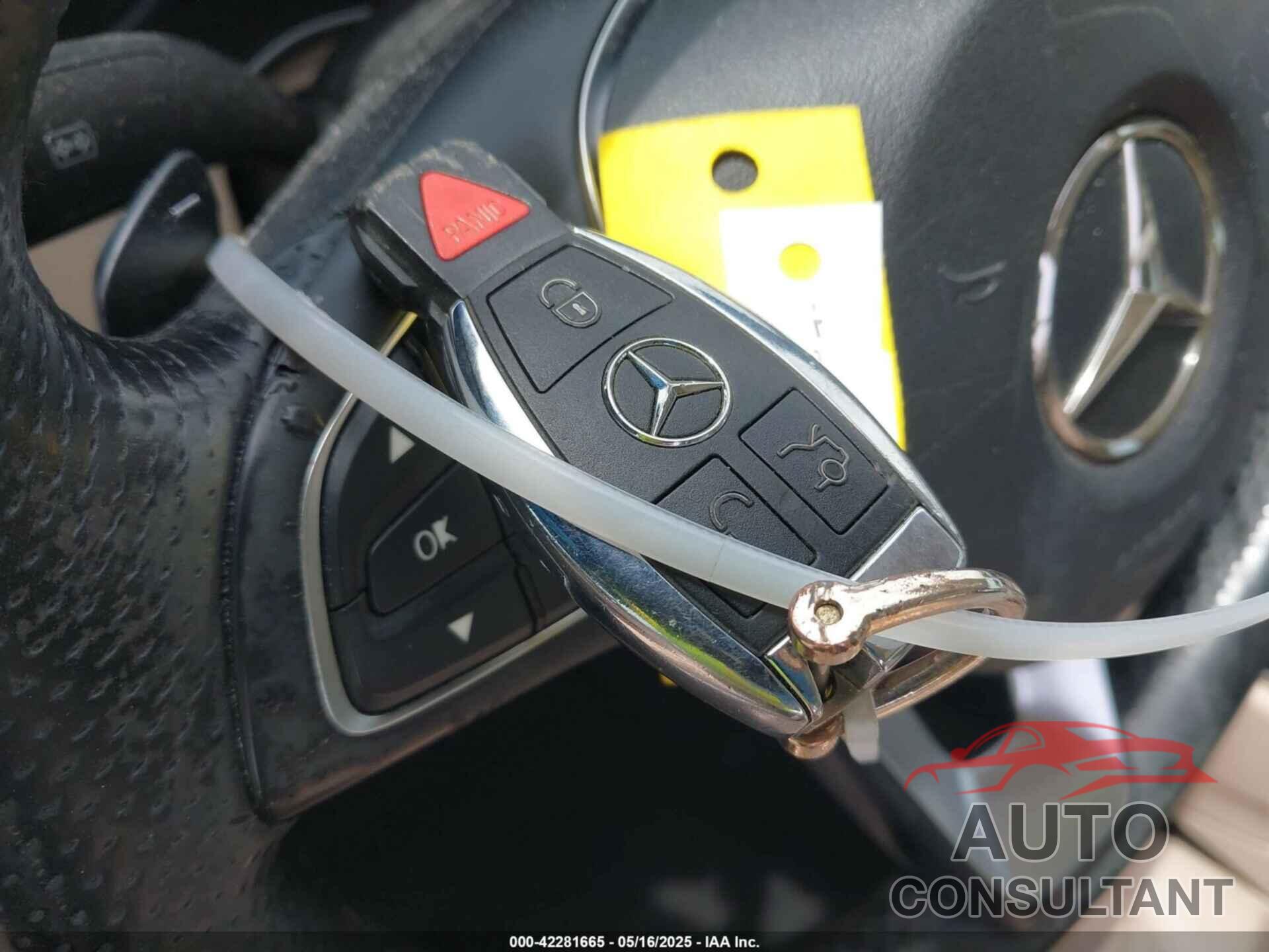 MERCEDES-BENZ C 300 2016 - 55SWF4JB8GU096616