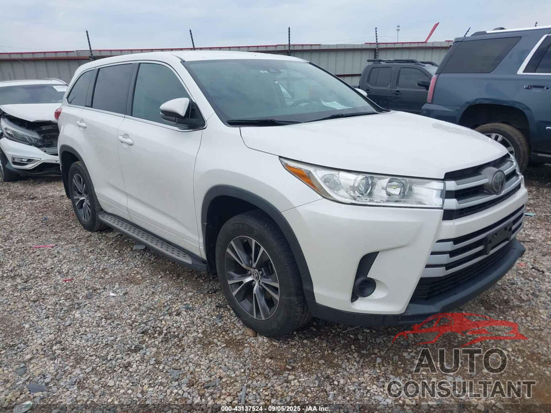 TOYOTA HIGHLANDER 2017 - 5TDZARFHXHS028502