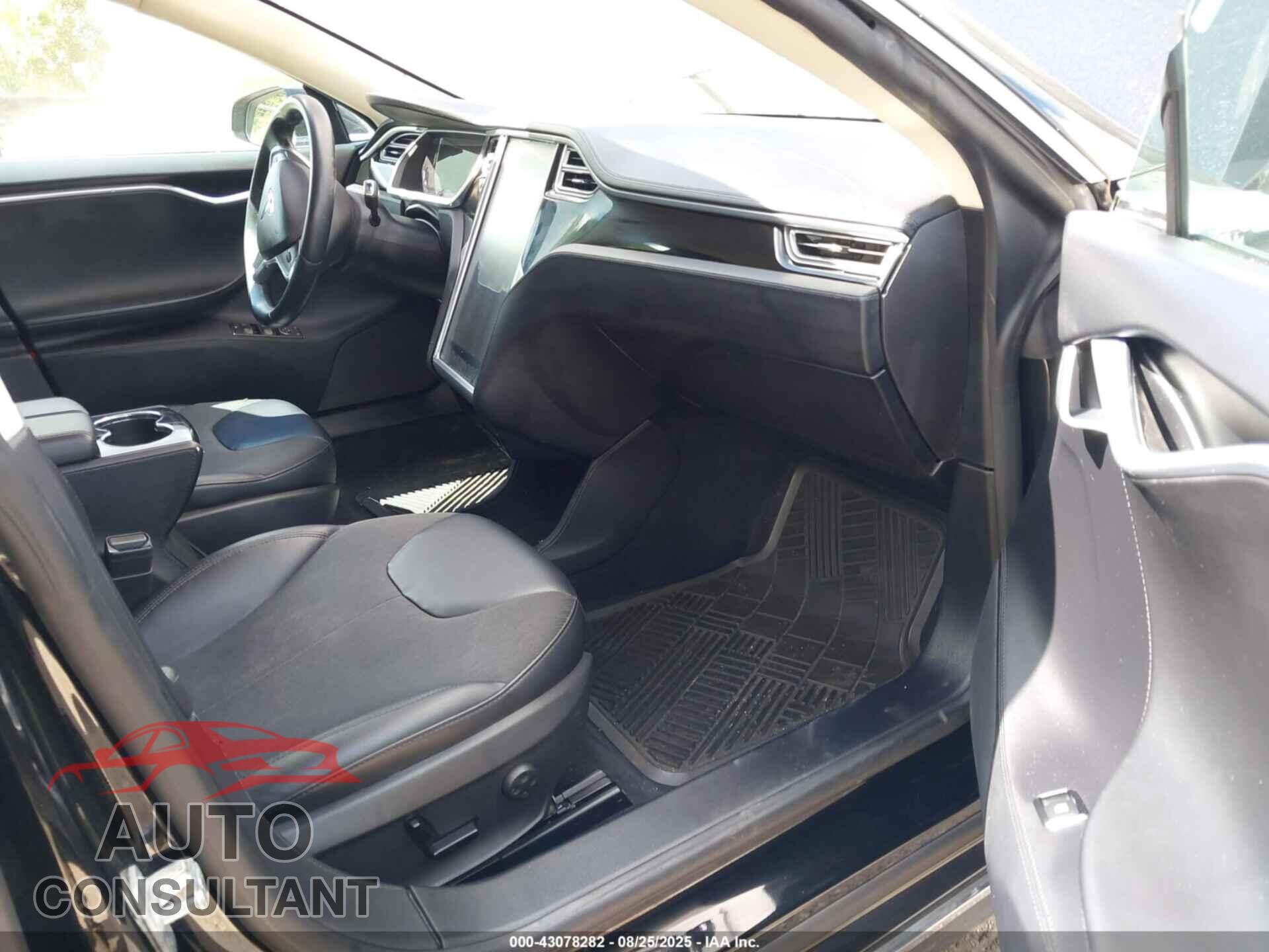 TESLA MODEL S 2013 - 5YJSA1AG0DFP10630