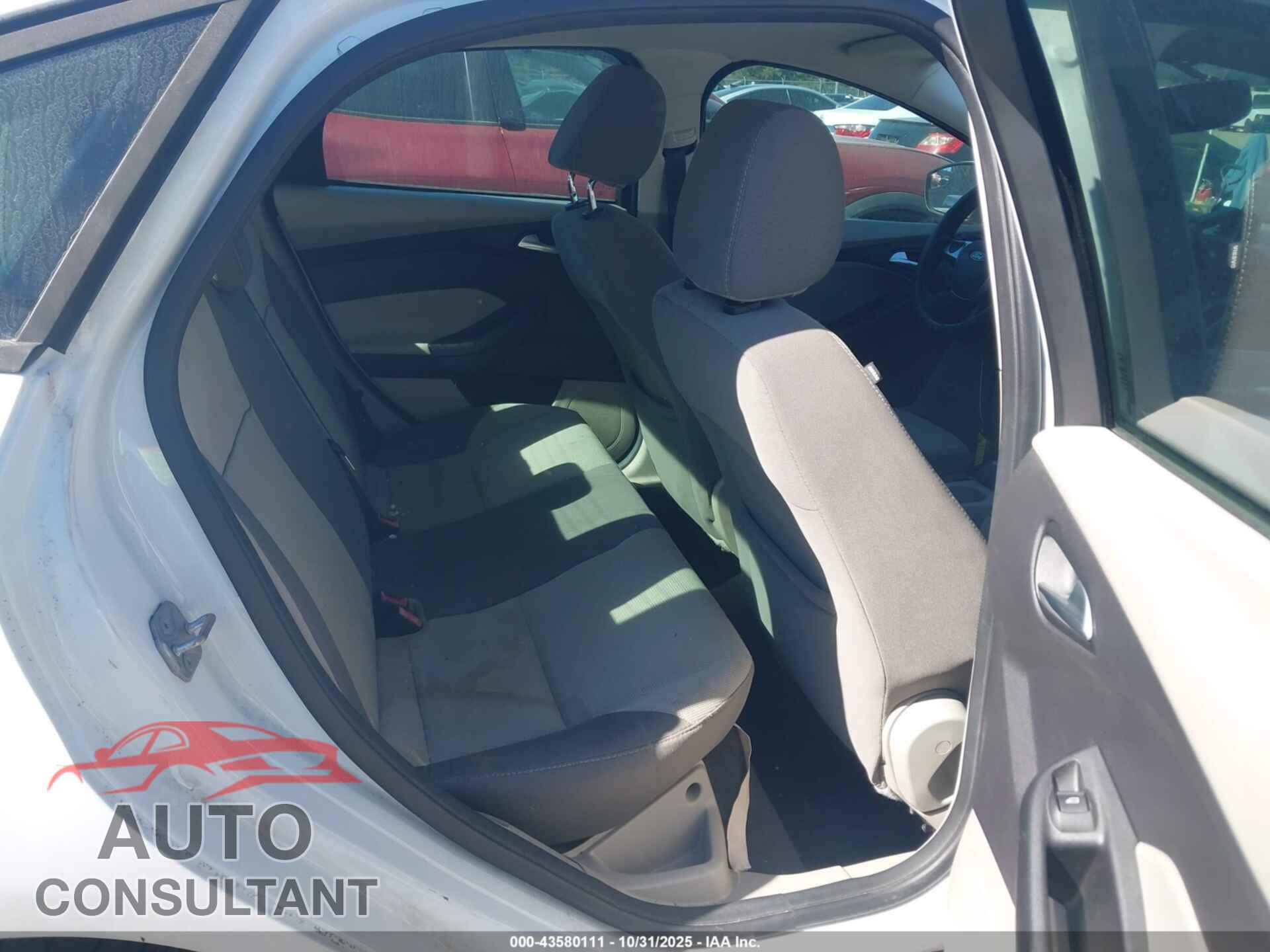 FORD FOCUS 2014 - 1FADP3F22EL345355