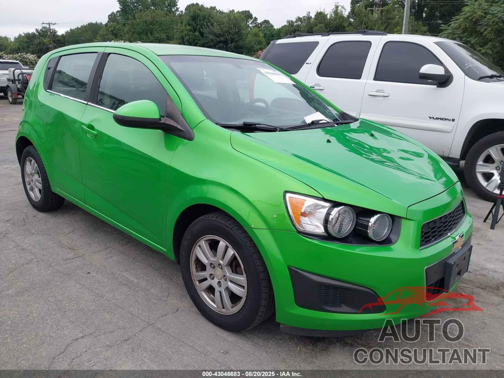 CHEVROLET SONIC 2015 - 1G1JC6SH9F4121038