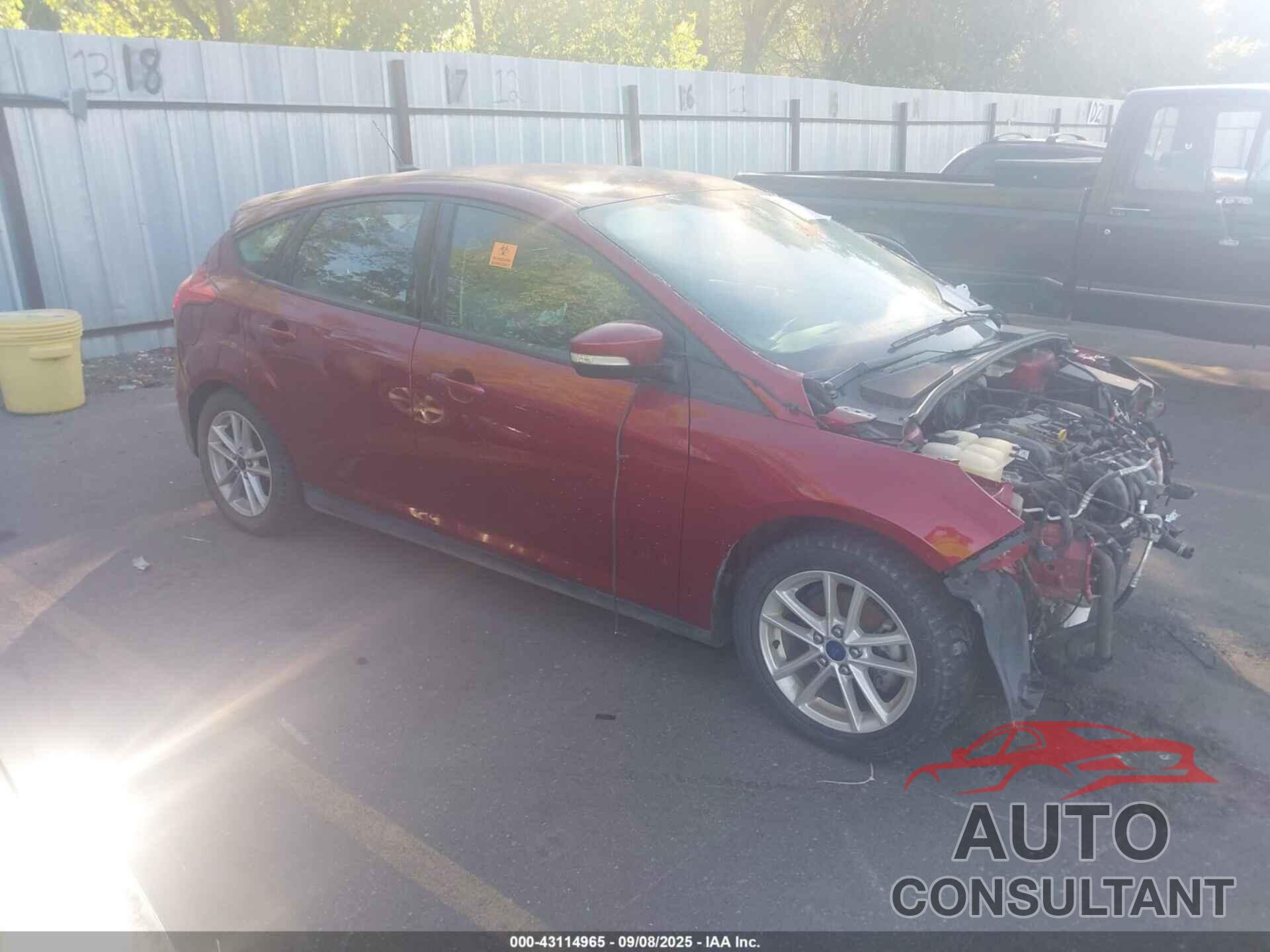 FORD FOCUS 2015 - 1FADP3K25FL318979