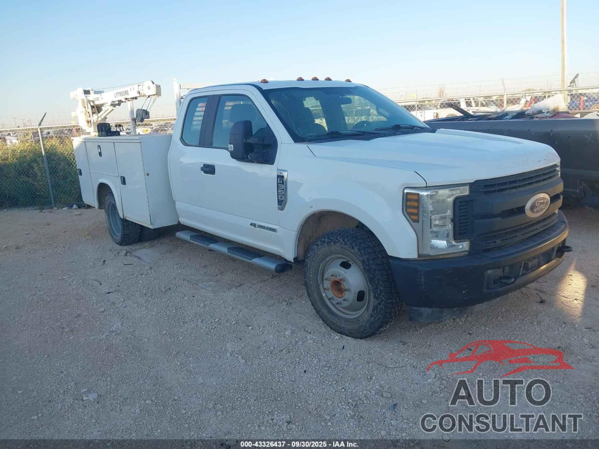 FORD F-350 CHASSIS 2019 - 1FD8X3GT3KEC15244