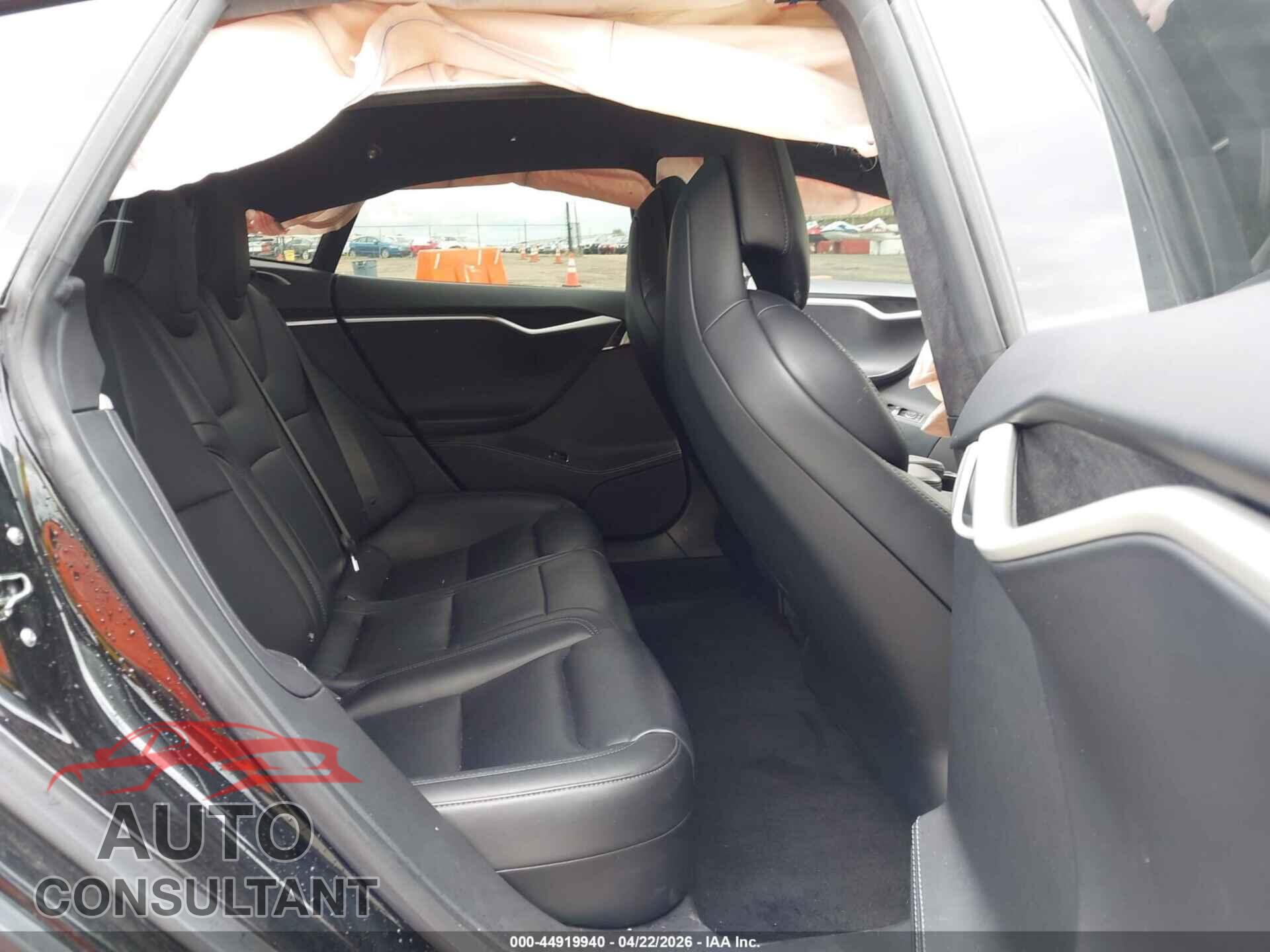 TESLA MODEL S 2017 - 5YJSA1E14HF226682