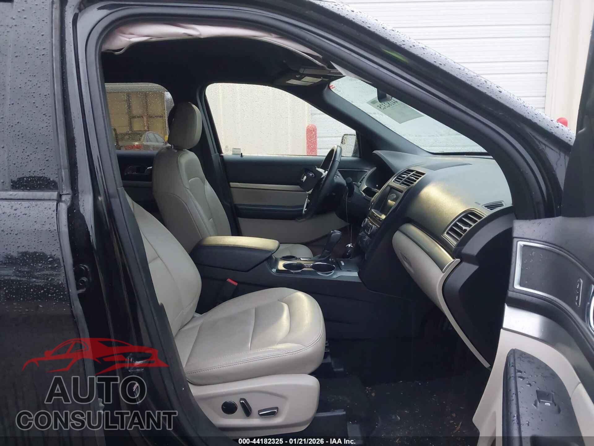 FORD EXPLORER 2018 - 1FM5K7D83JGB51167