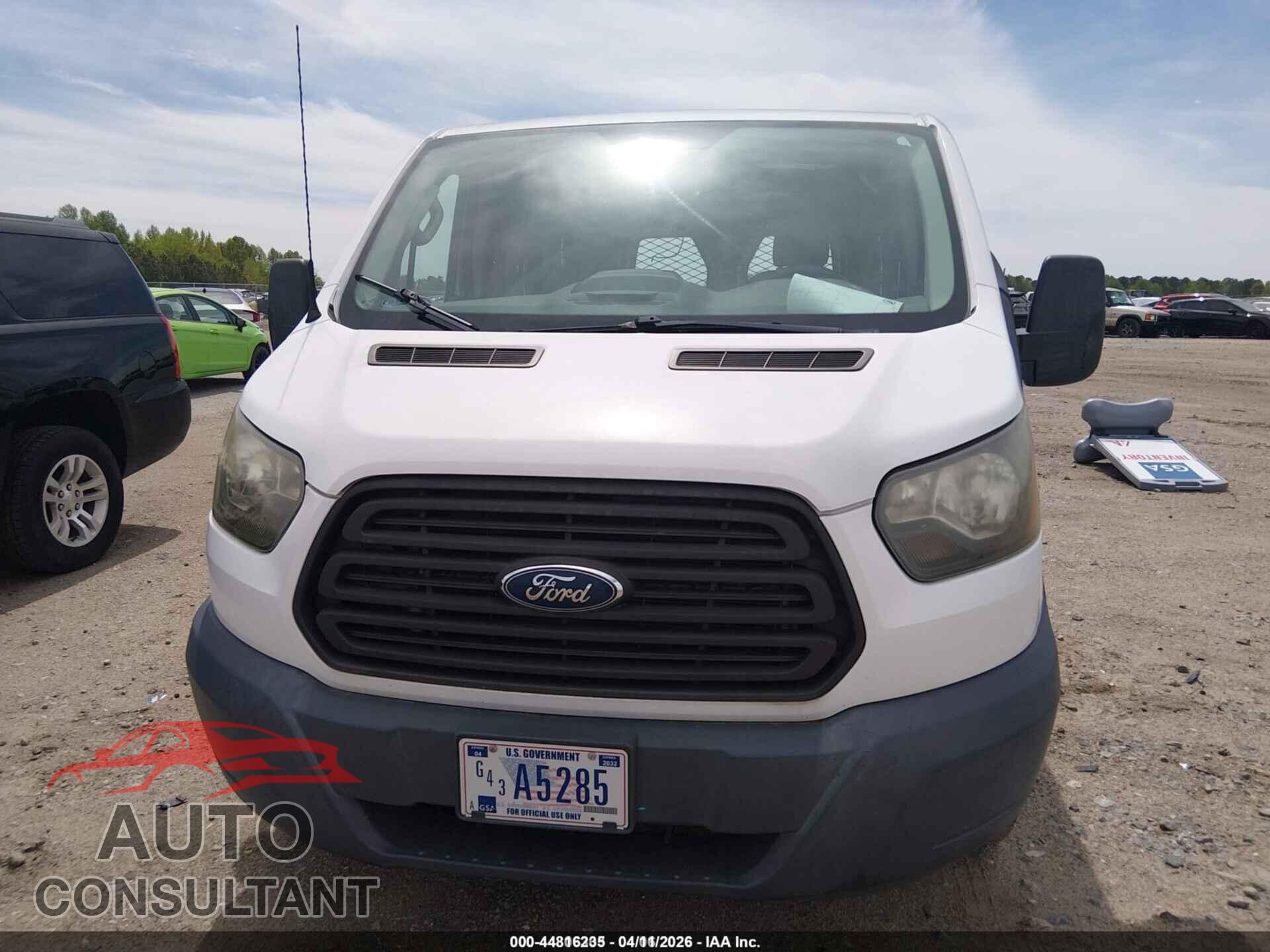 FORD TRANSIT-150 2015 - 1FTNE1ZM2FKB10032