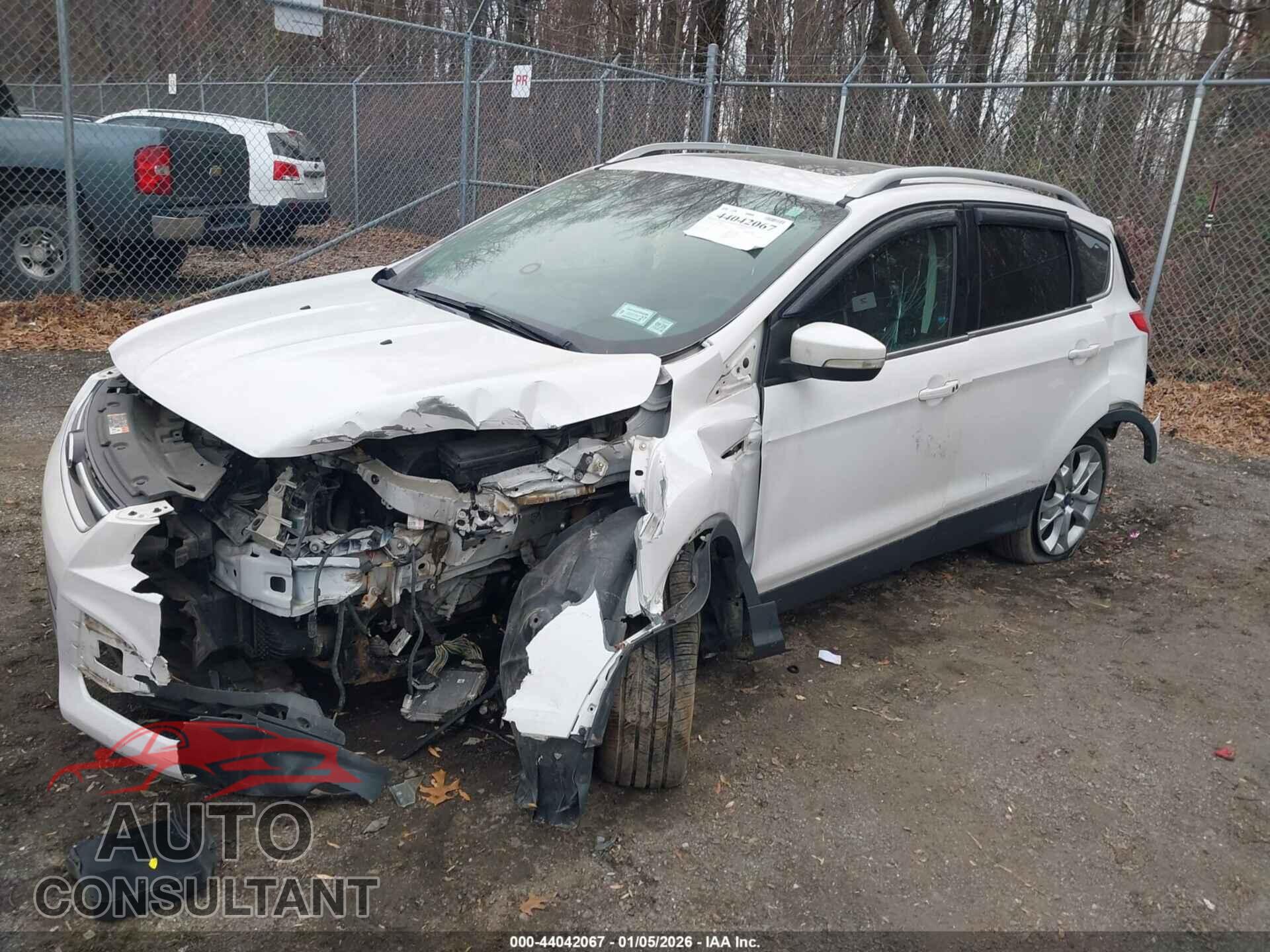FORD ESCAPE 2015 - 1FMCU9J94FUC39096