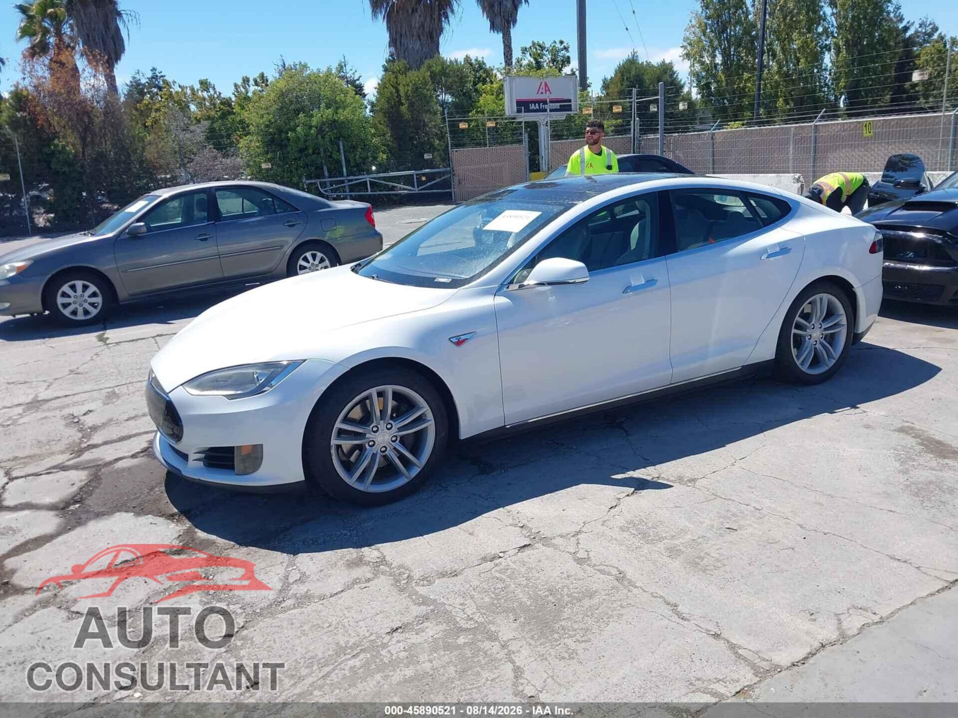 TESLA MODEL S 2012 - 5YJSA1DP2CFP02751
