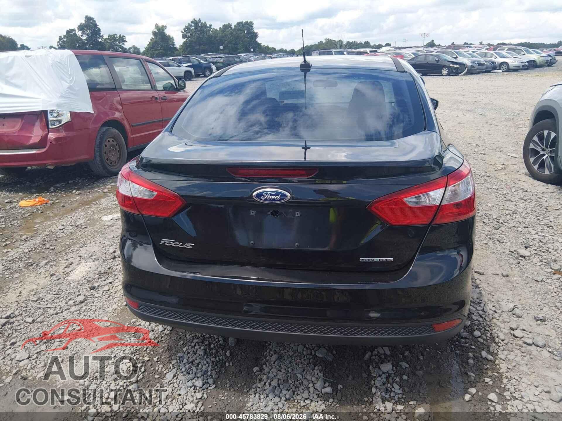 FORD FOCUS 2014 - 1FADP3F25EL363221