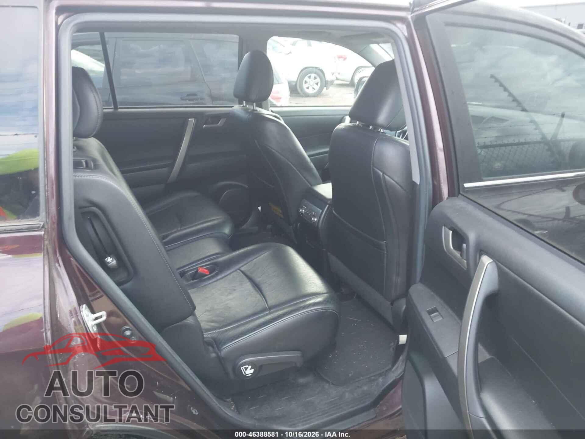 TOYOTA HIGHLANDER 2012 - 5TDBK3EH7CS140986