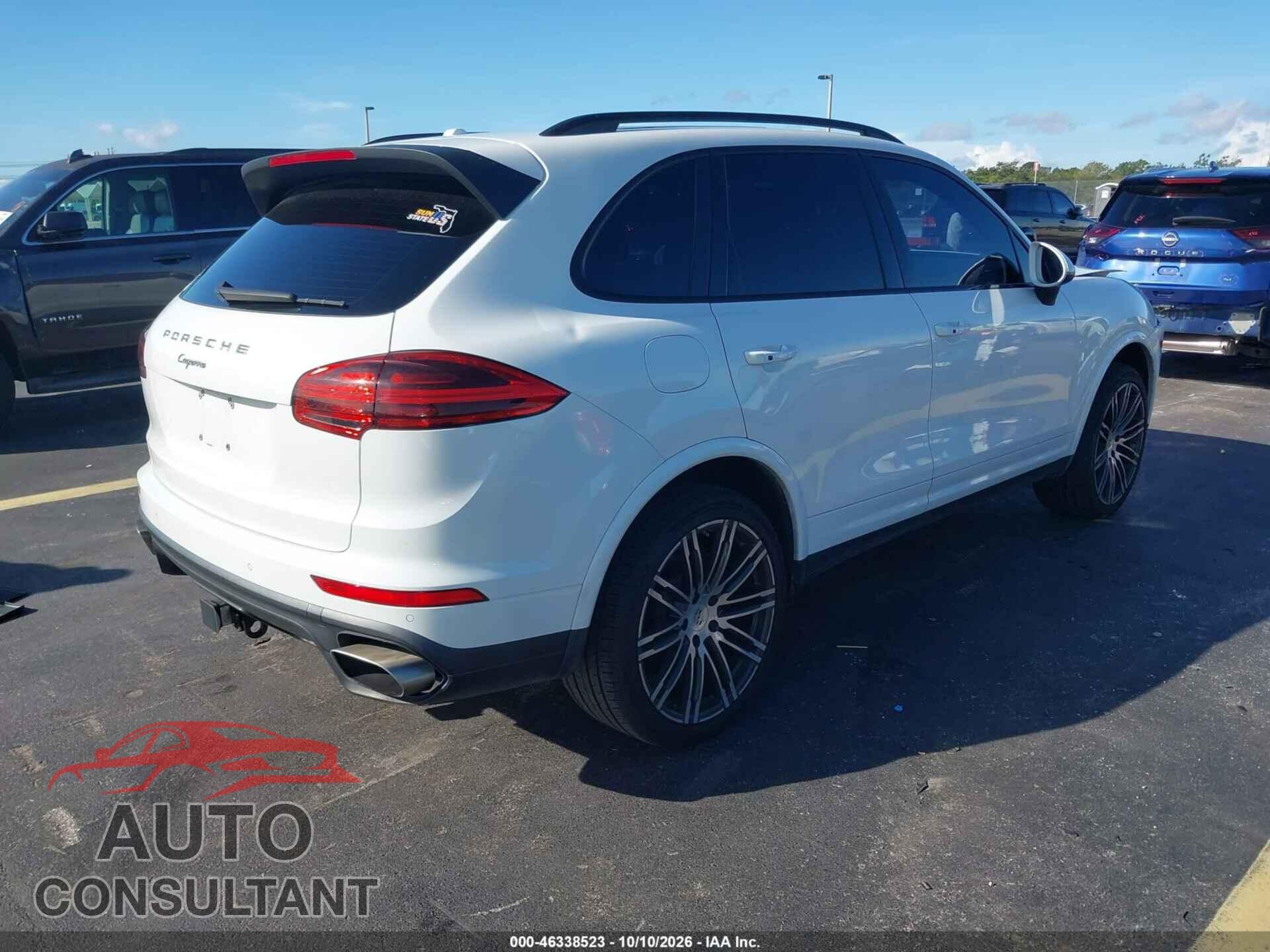 PORSCHE CAYENNE 2017 - WP1AA2A22HKA82731