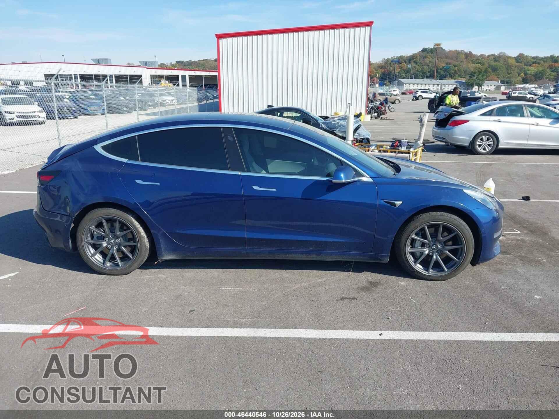 TESLA MODEL 3 2019 - 5YJ3E1EB7KF365889