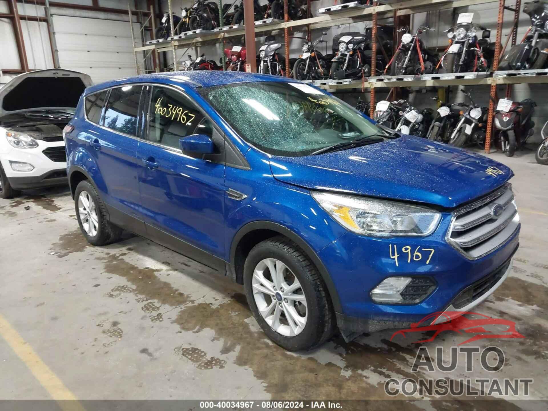 FORD ESCAPE 2017 - 1FMCU9GD1HUD95031