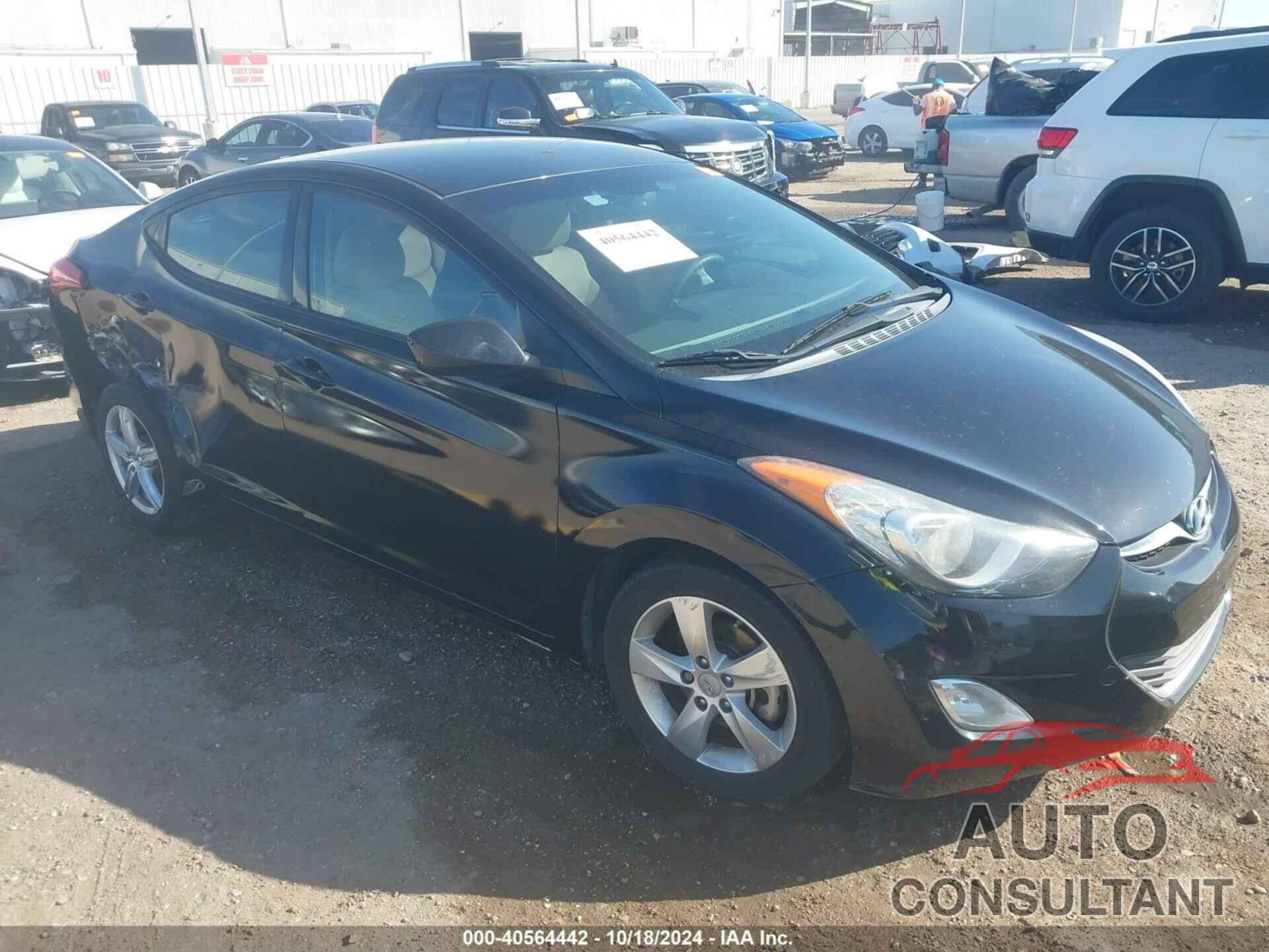 HYUNDAI ELANTRA 2013 - 5NPDH4AE4DH442512