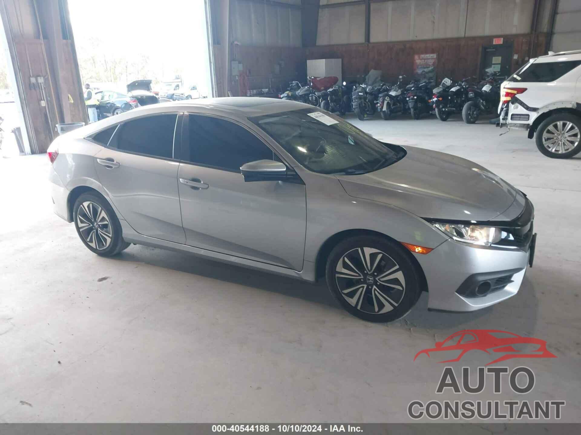 HONDA CIVIC 2018 - JHMFC1F35JX005064