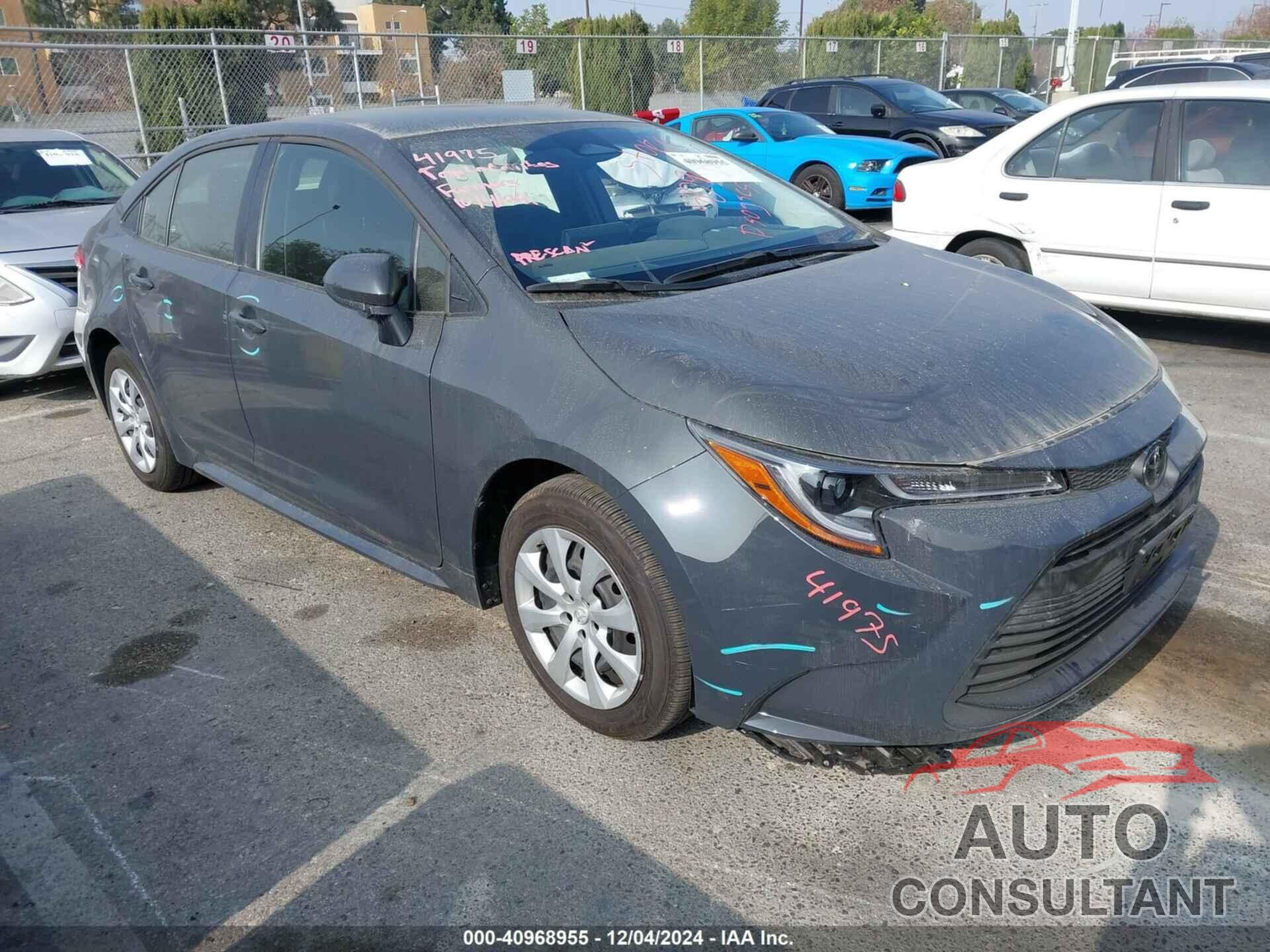 TOYOTA COROLLA 2023 - JTDB4MEE0P3011484