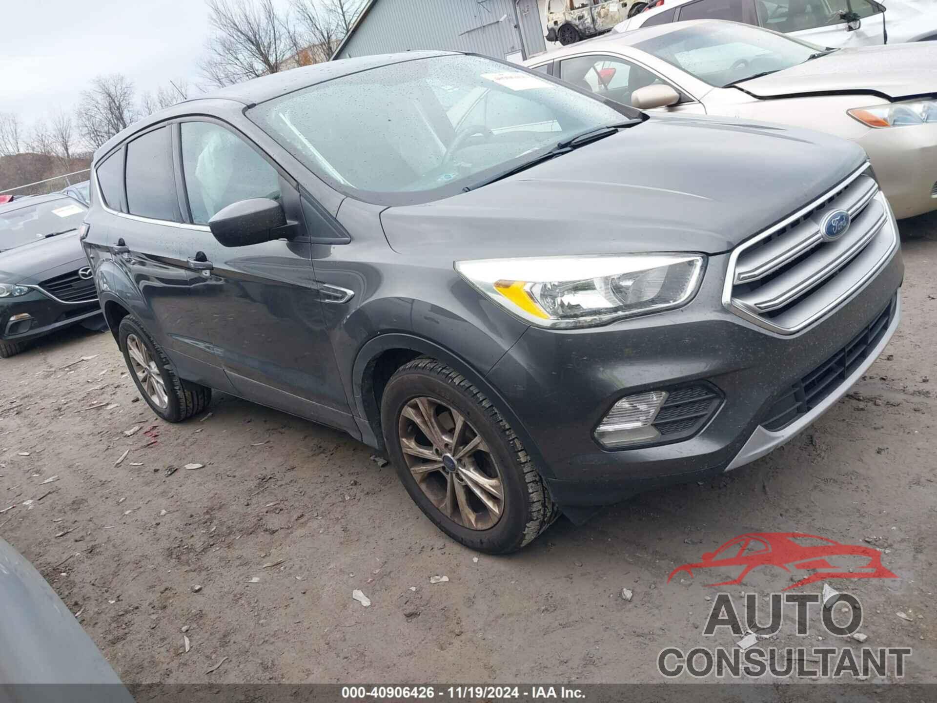 FORD ESCAPE 2017 - 1FMCU0GD4HUC86929