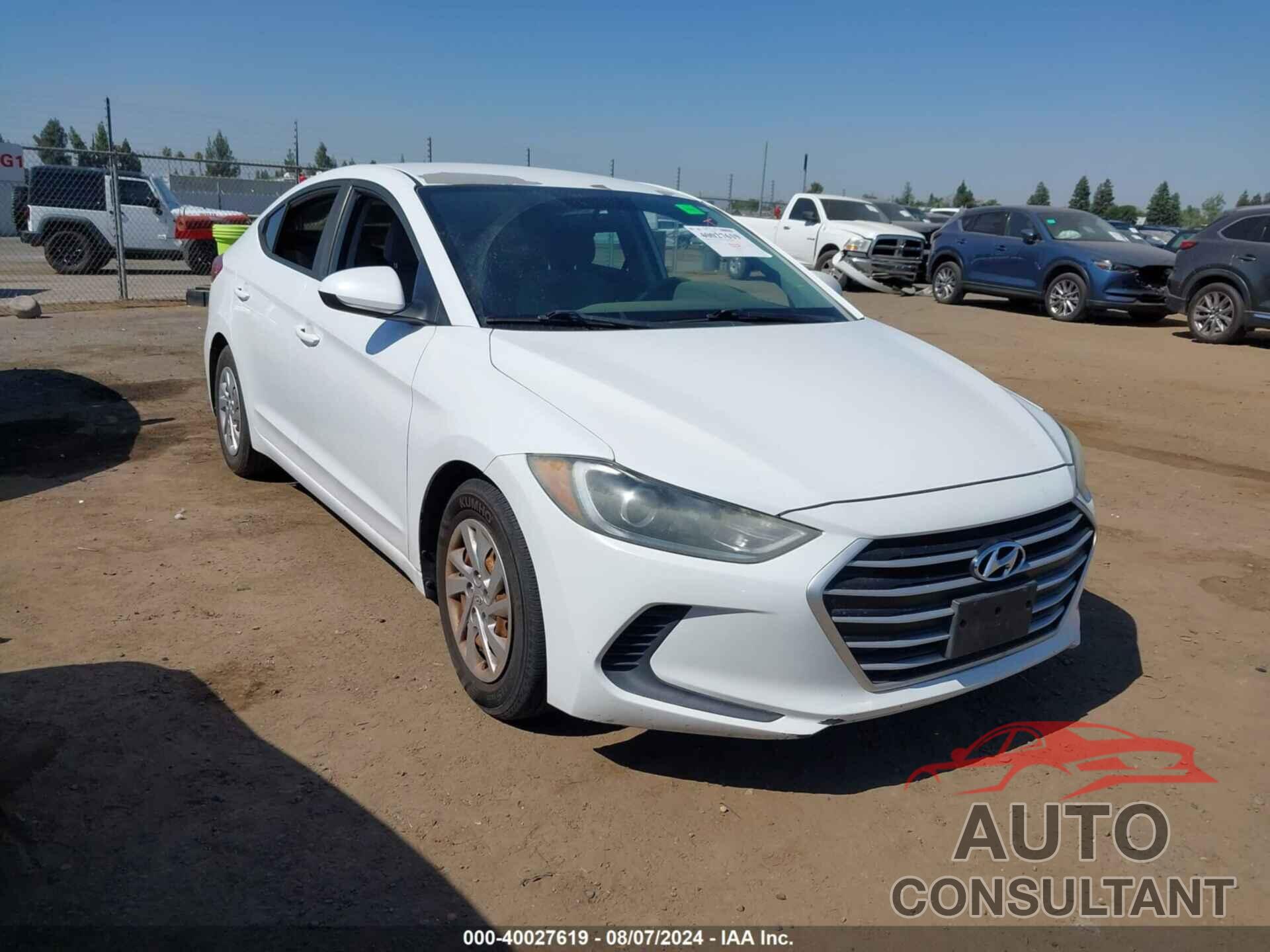 HYUNDAI ELANTRA 2017 - 5NPD74LFXHH165900