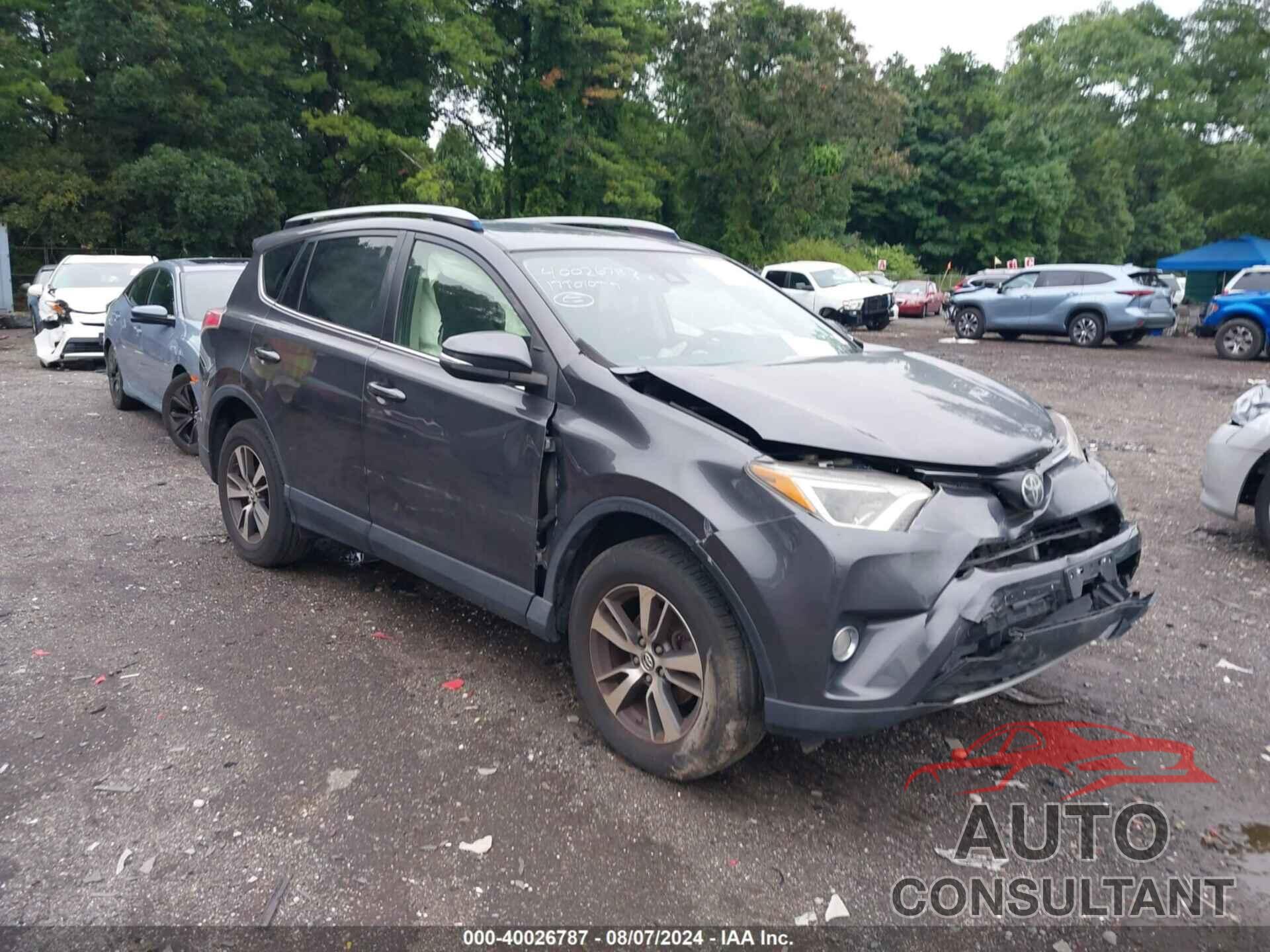 TOYOTA RAV4 2017 - JTMRFREV5HJ144907