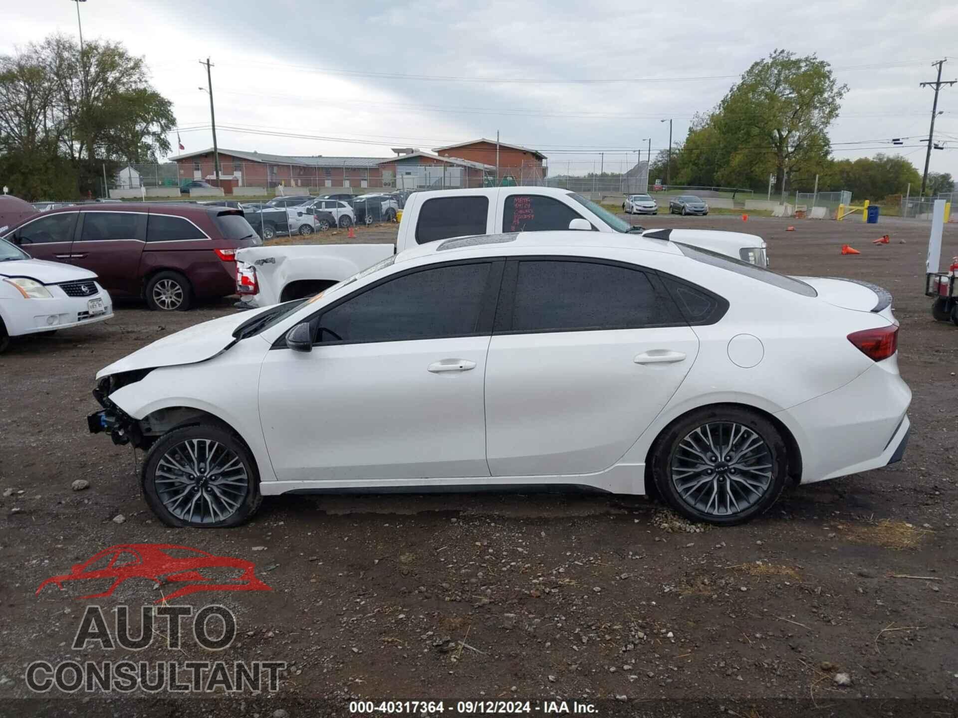 KIA FORTE 2023 - 3KPF54AD2PE599764