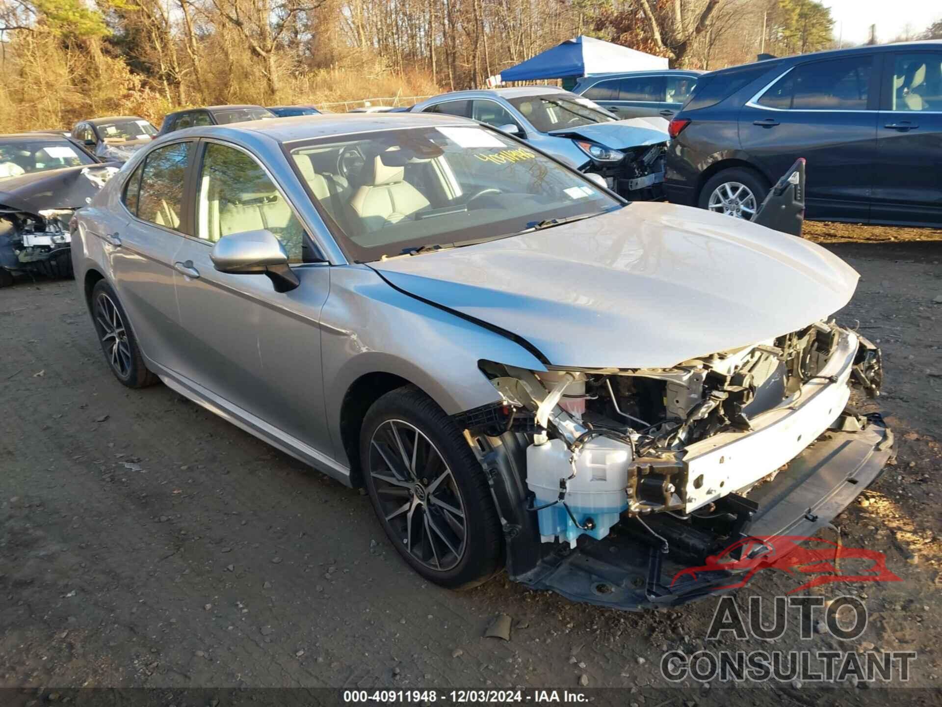 TOYOTA CAMRY 2021 - 4T1G11BK1MU025595
