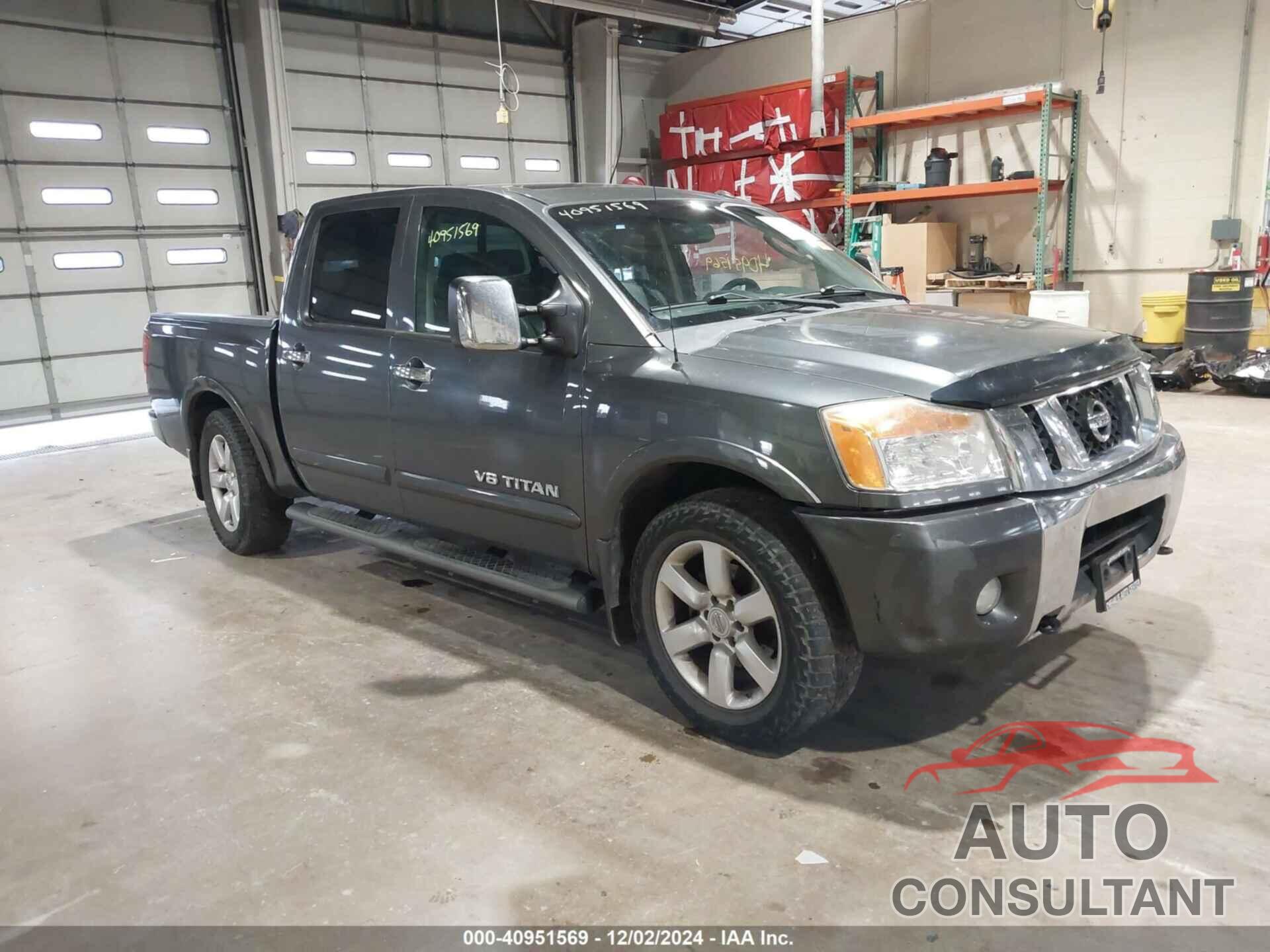 NISSAN TITAN 2010 - 1N6BA0ED7AN300296
