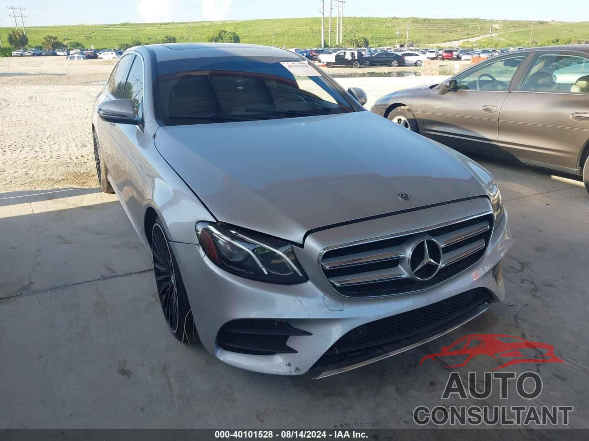 MERCEDES-BENZ E 300 2019 - WDDZF4JB9KA637498