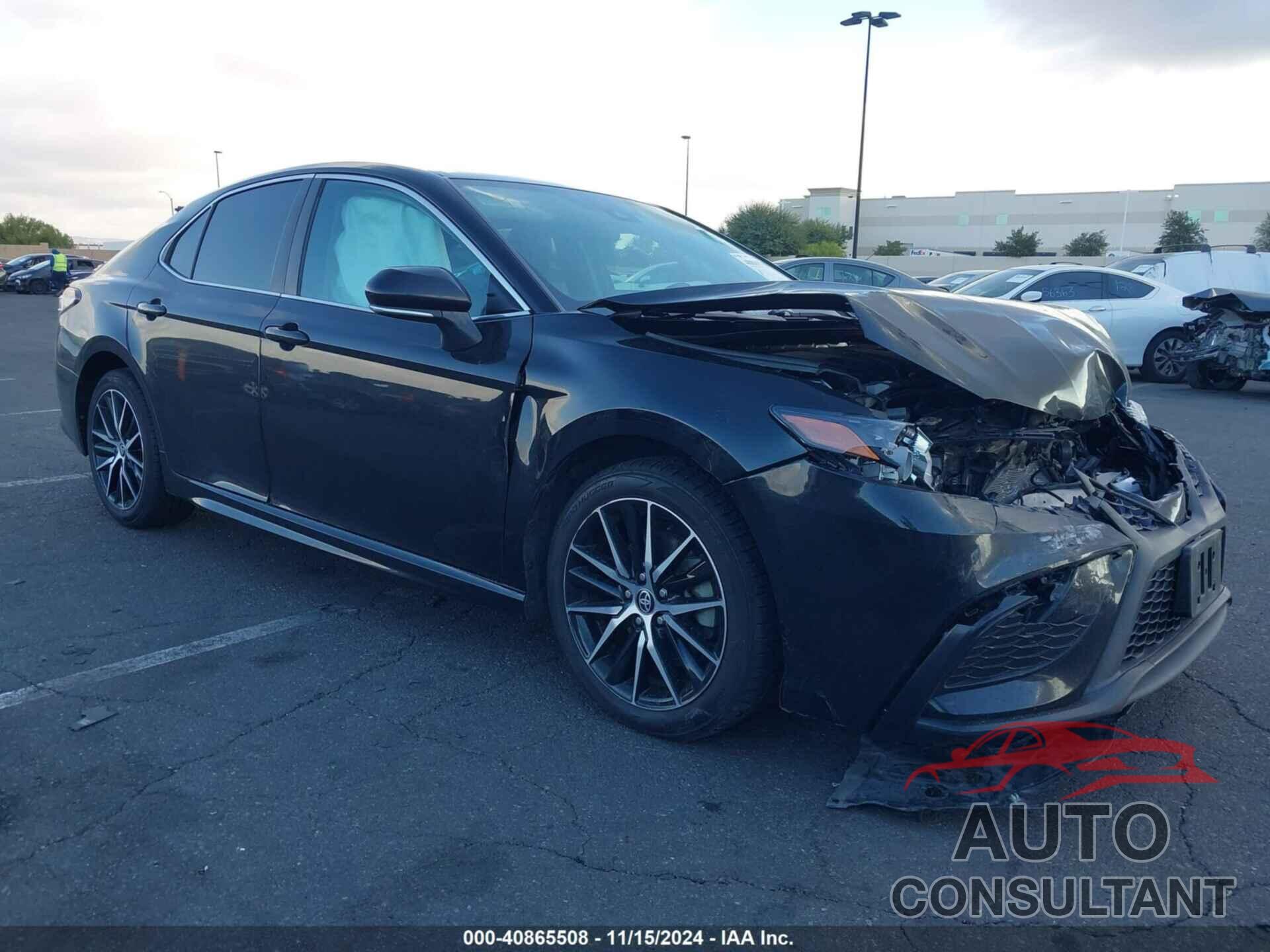TOYOTA CAMRY 2023 - 4T1G11AK6PU101916