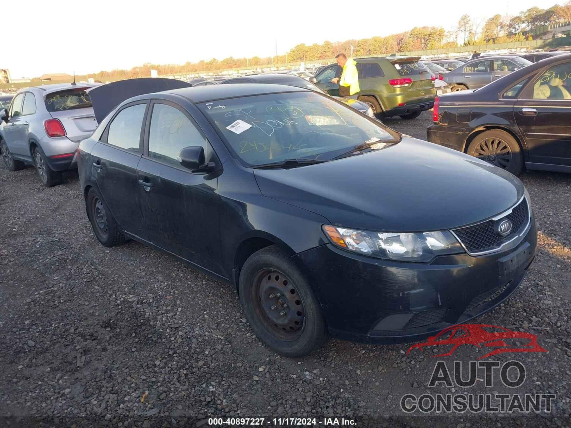 KIA FORTE 2010 - KNAFU4A22A5245048