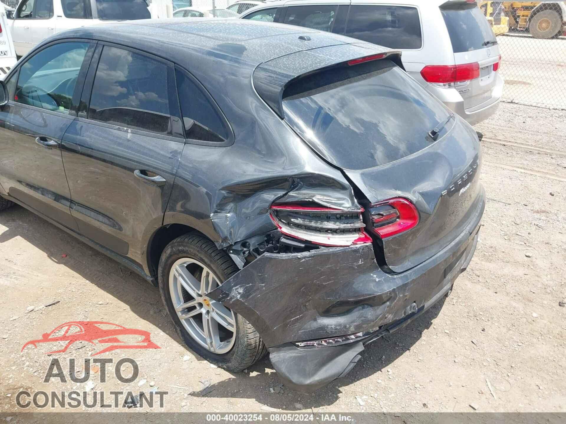 PORSCHE MACAN 2018 - WP1AA2A50JLB07913