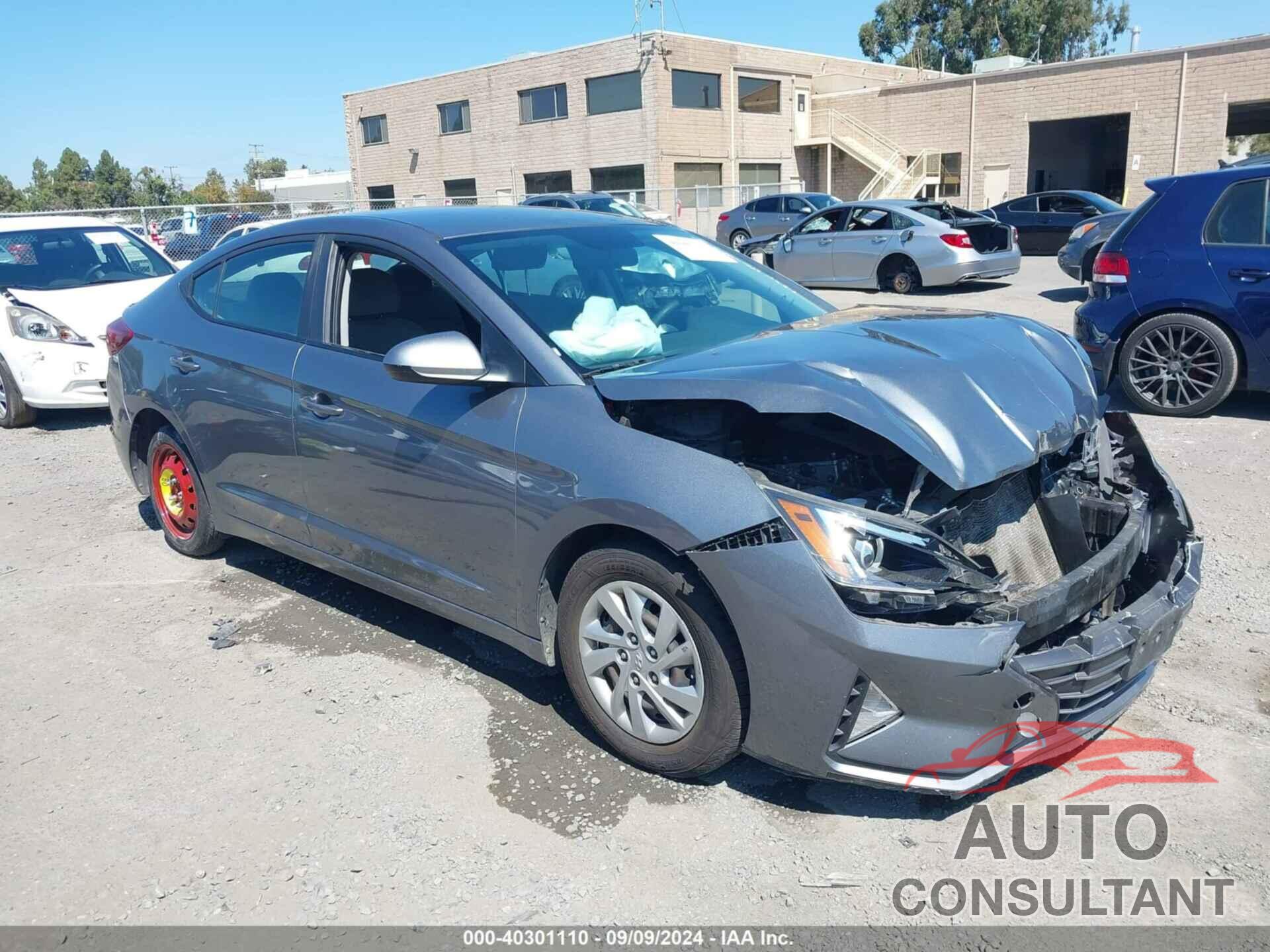 HYUNDAI ELANTRA 2019 - KMHD74LF3KU815014